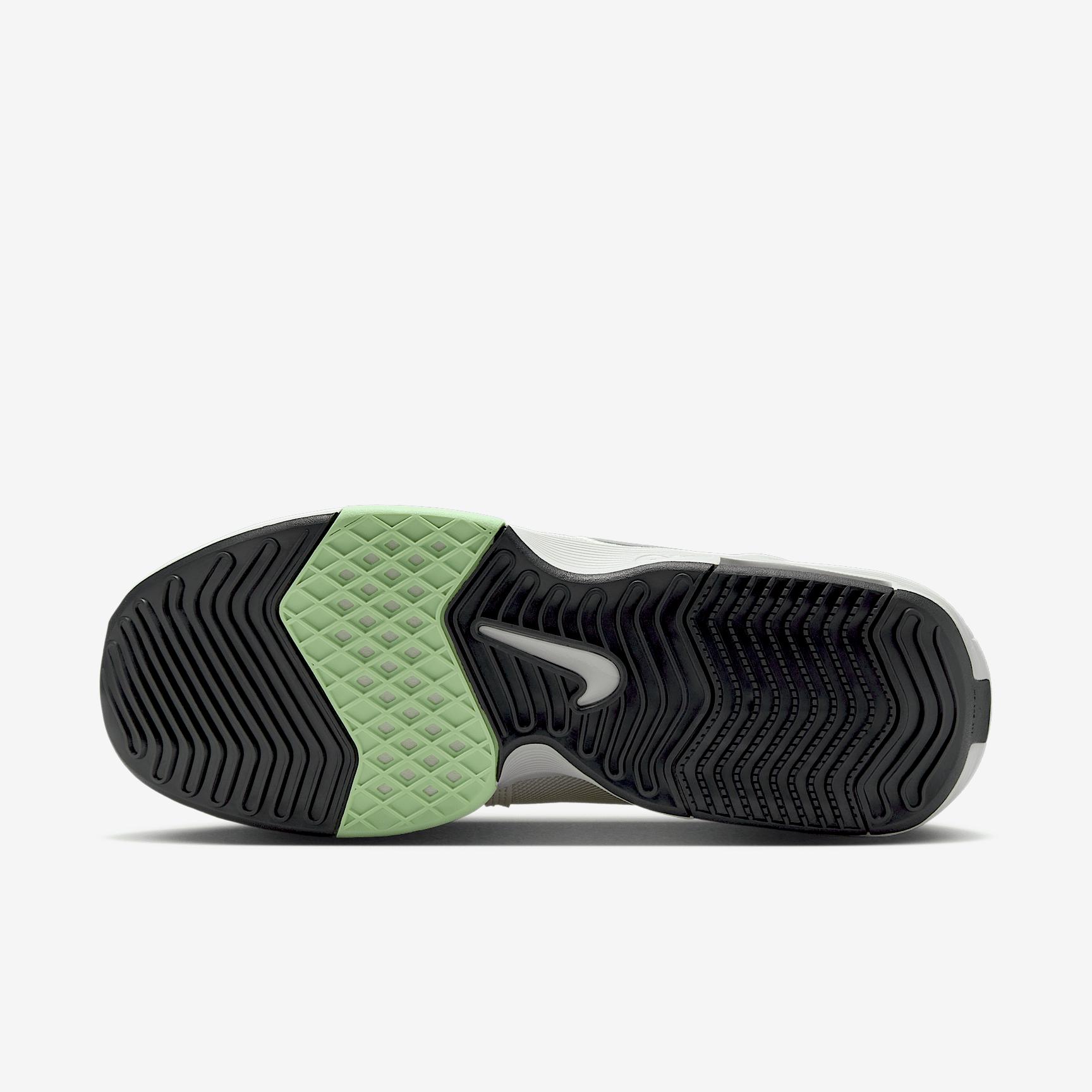 Nike Mens LeBron Witness VIII Basketball Shoes | HQ2139-002 Product Image