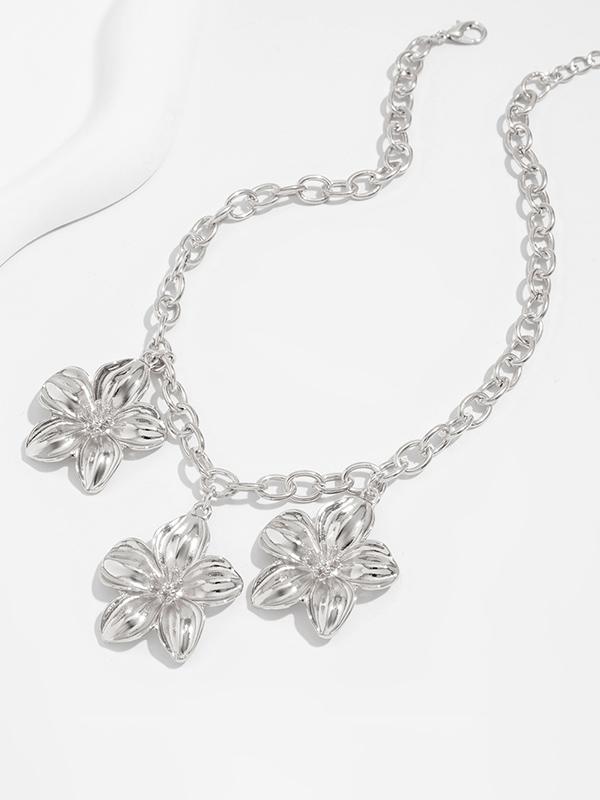 Flower Shape Necklaces Accessories Product Image