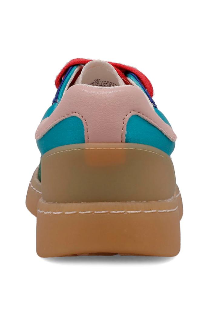 Vesta Sneaker Product Image