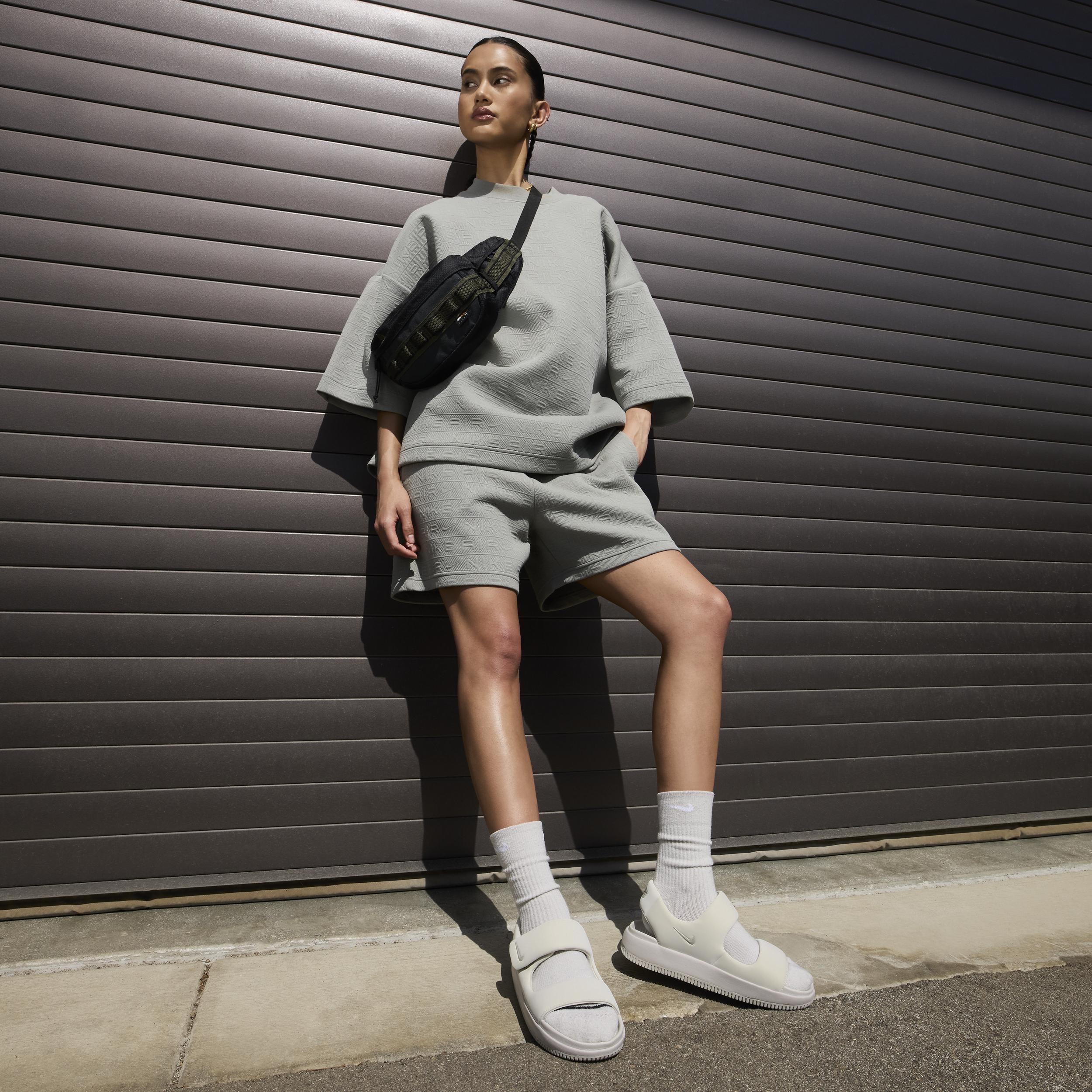 Nike Womens Calm Sandals | FJ6043-002 Product Image