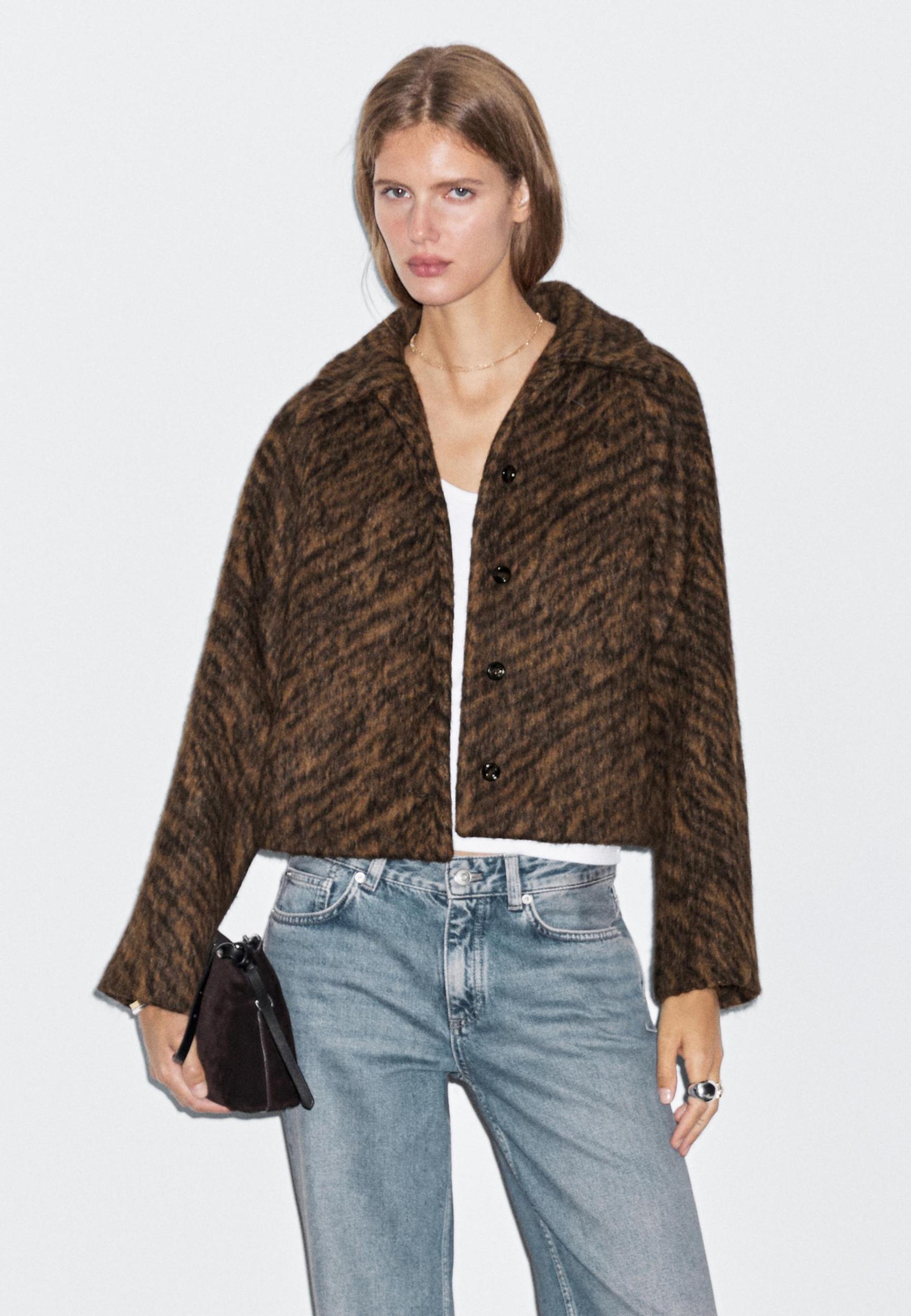 Short animal print coat Product Image