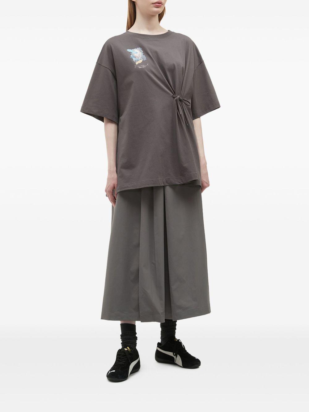 pleated trousers  Product Image