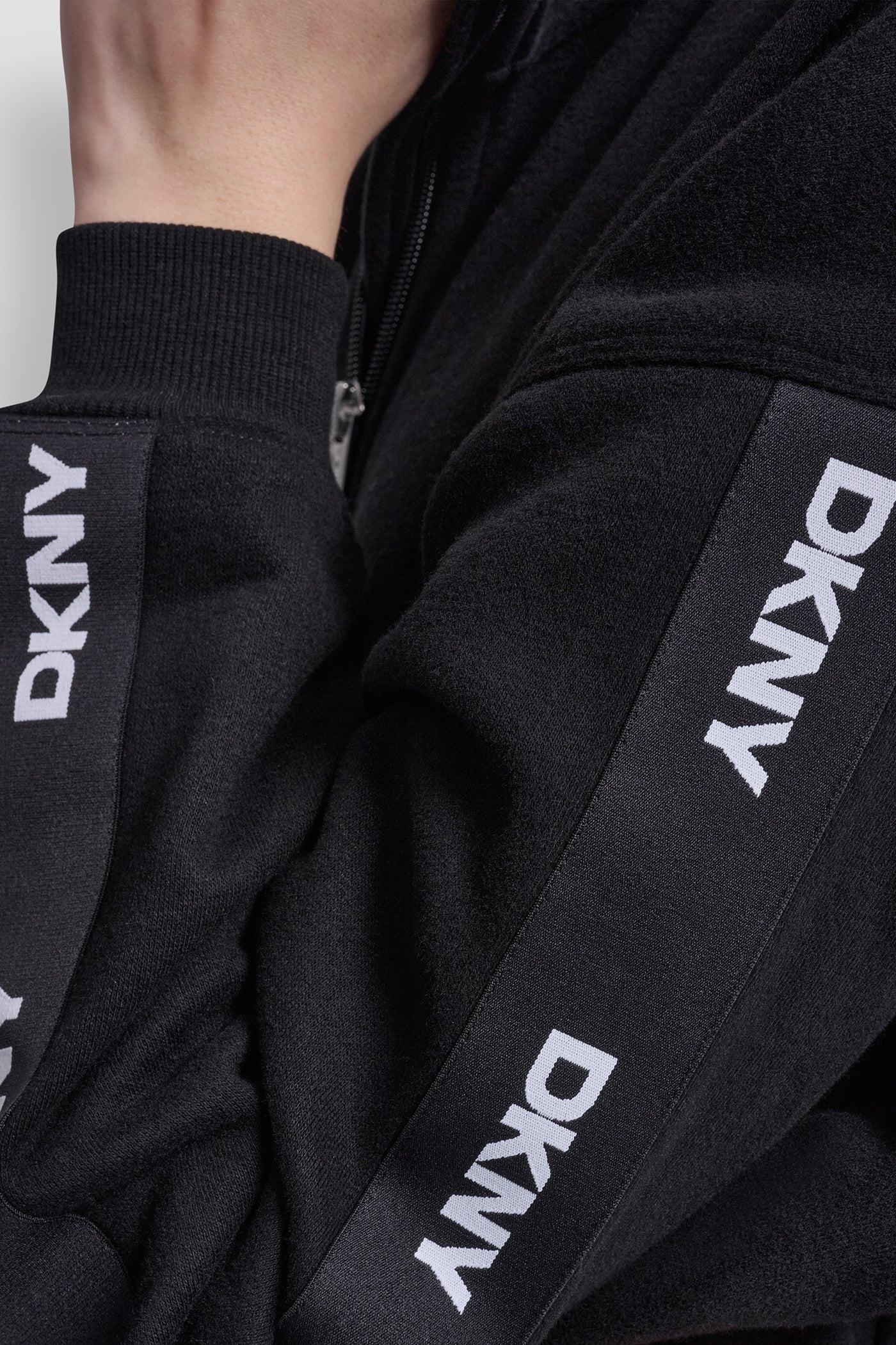 LOGO QUARTER-ZIP SWEATSHIRT Product Image