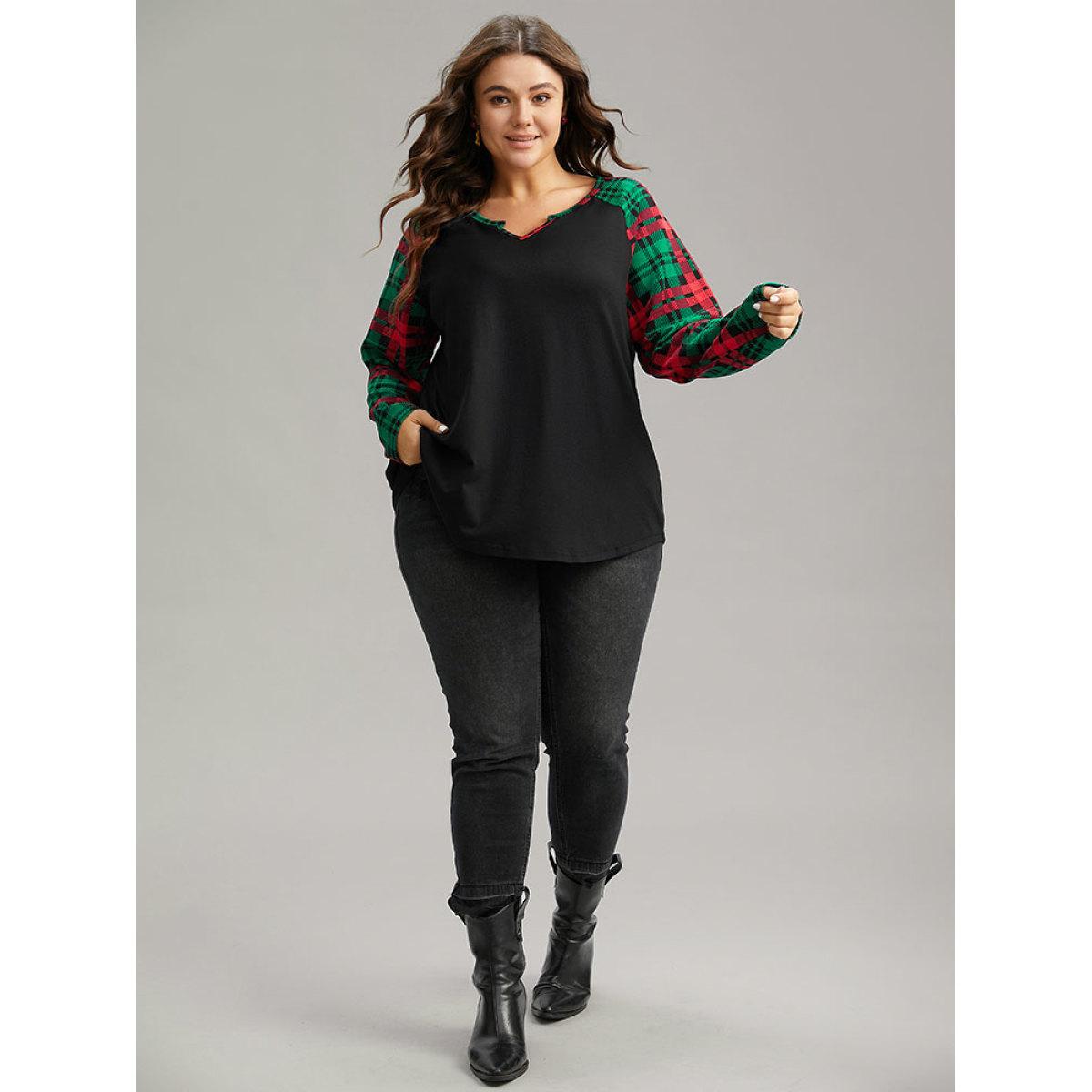 Plus Size Plaid Contrast Notched Raglan Sleeve T-shirt Black Women Leisure Contrast Plaid Casual T-shirts BloomChic 26/4X Product Image