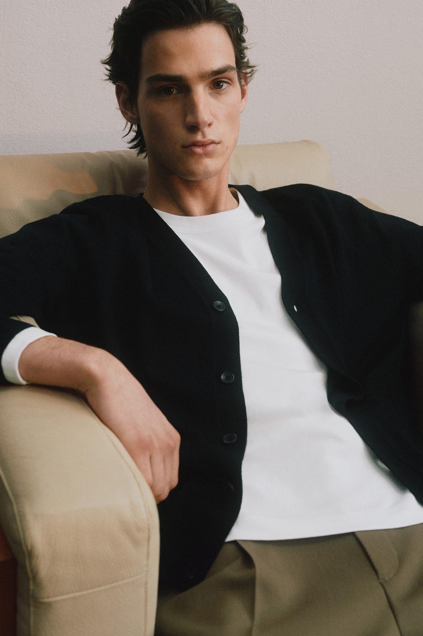 MERINO WOOL V-NECK CARDIGAN Product Image