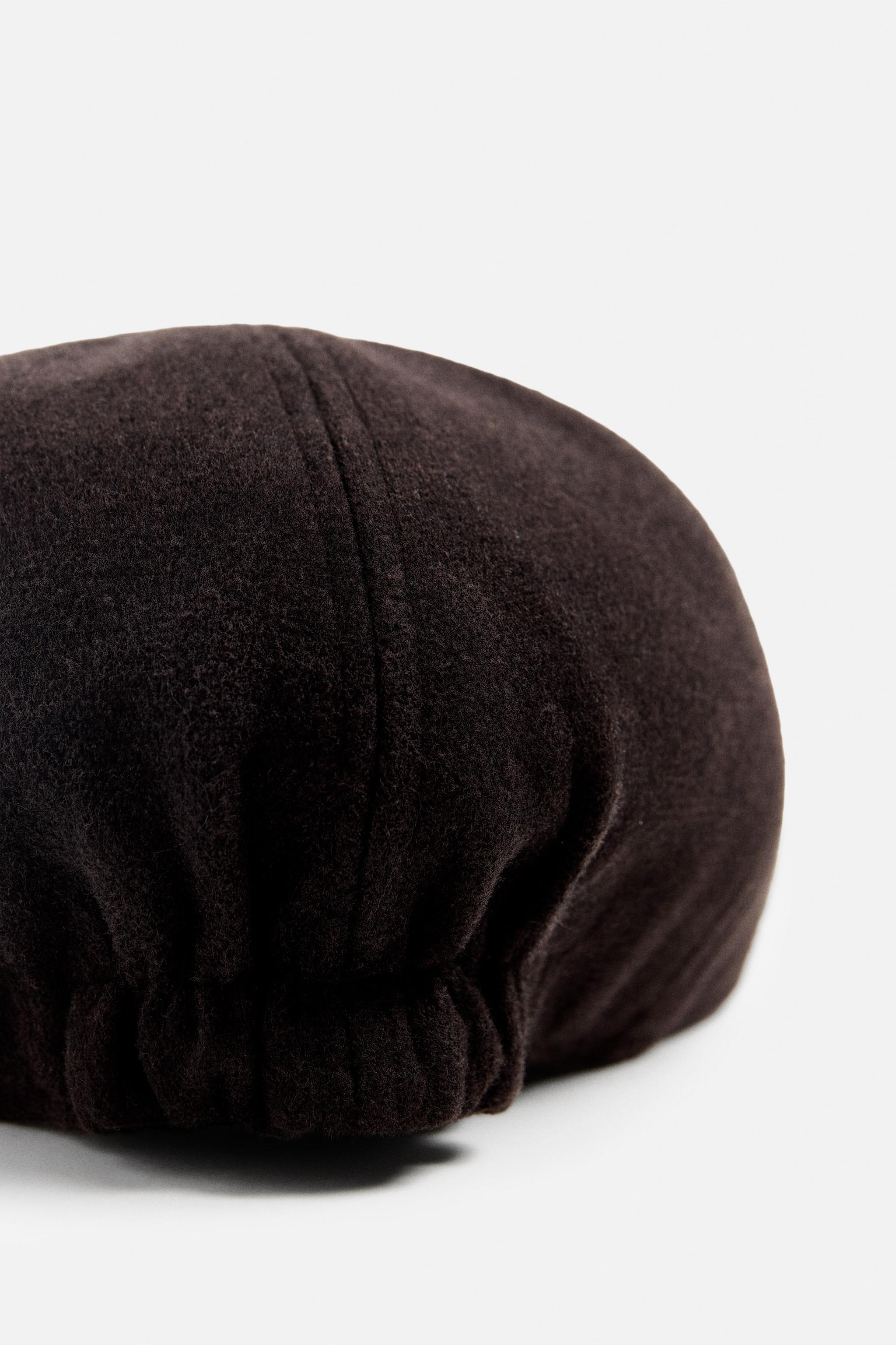 FLANNEL BERET Product Image