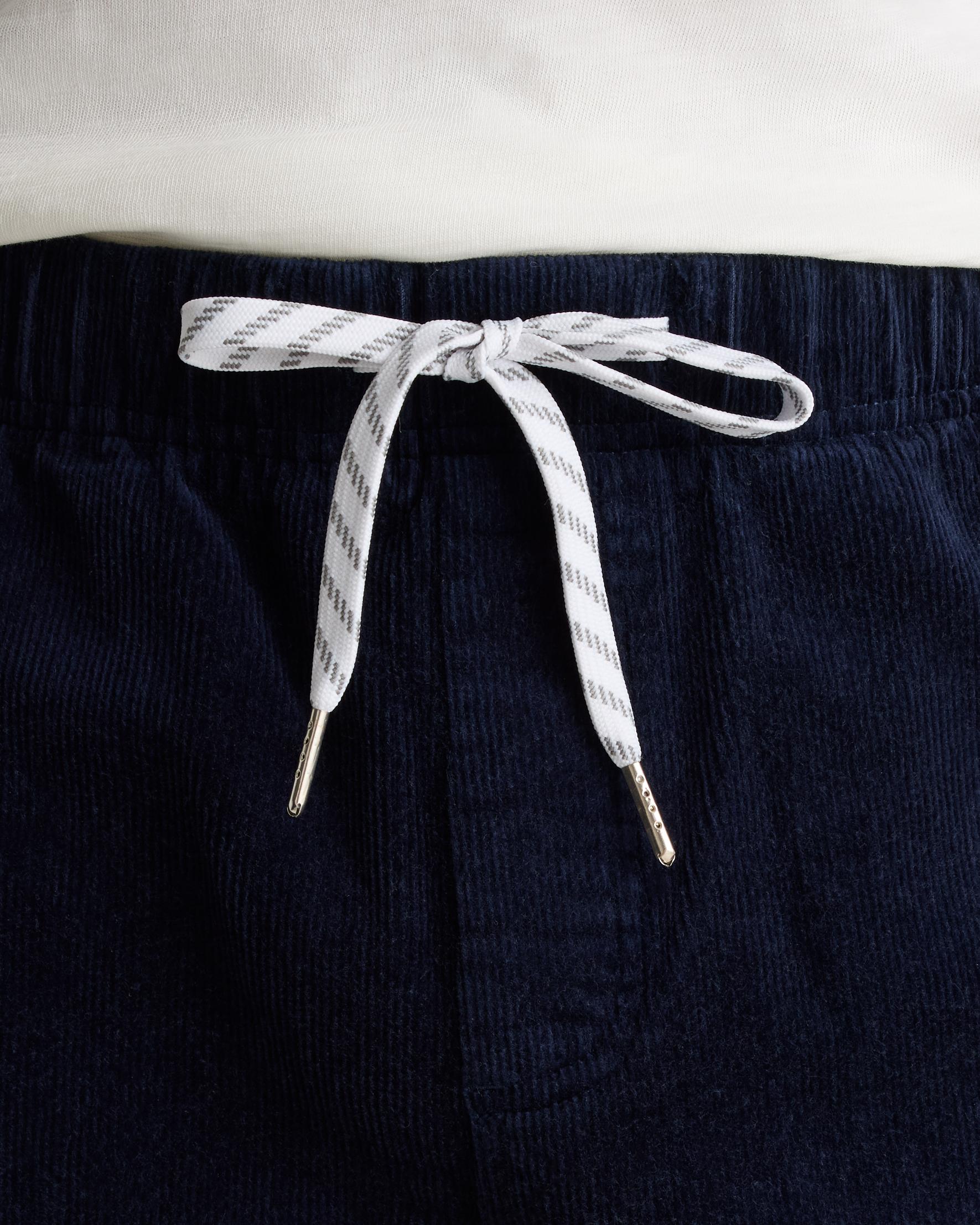 Quince | Men's Organic Stretch Corduroy Shorts 6" Organic Cotton Product Image