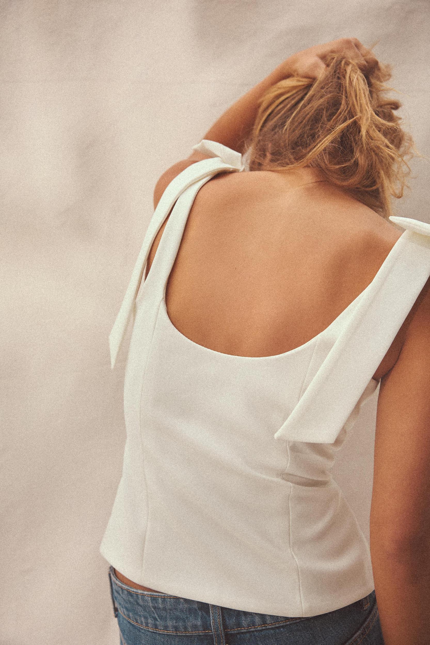 STRETCH TOP WITH BOWS Product Image