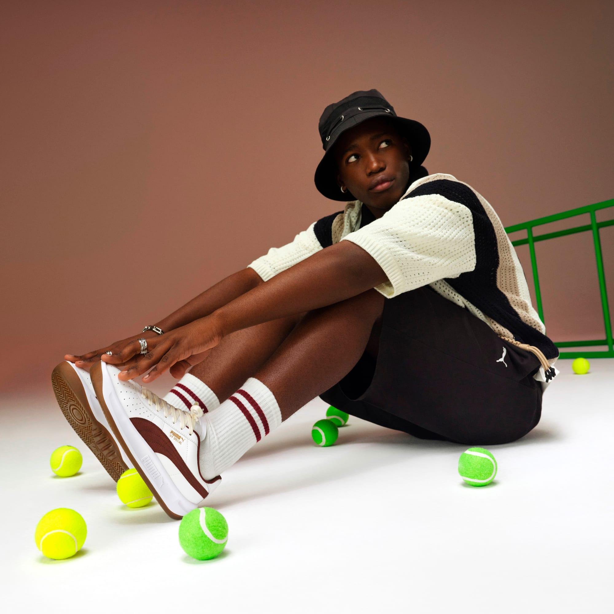 GV Special Prime Sneakers Product Image