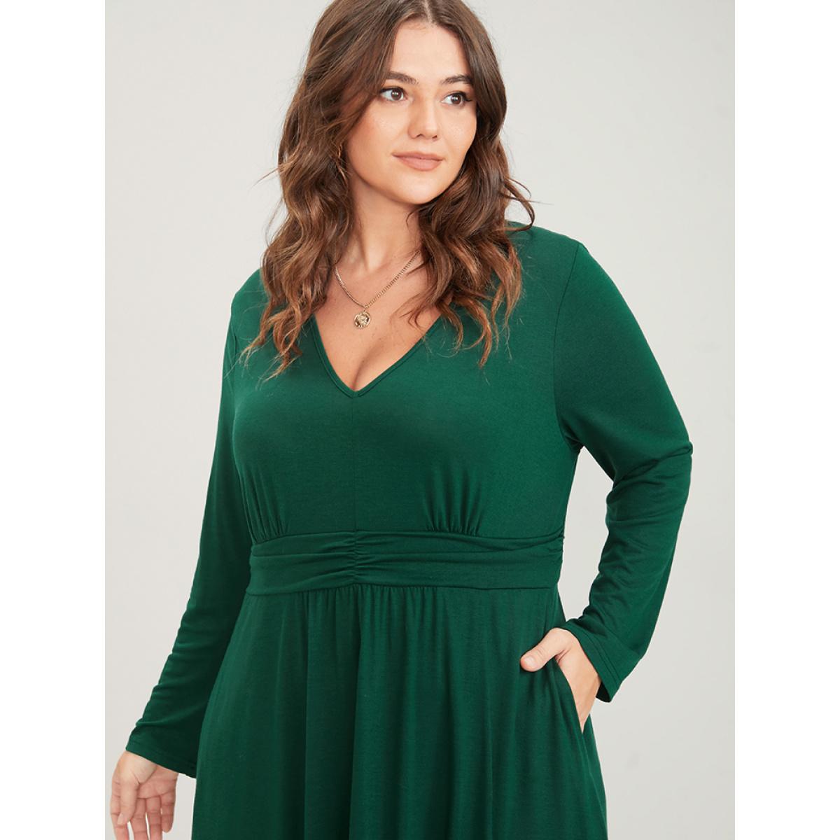 Plus Size Solid Deep V Neck Gathered Pocket Split Maxi Dress Green Women Elegant Pocket Deep V-neck Long Sleeve Curvy Long Dress BloomChic 14-16/1X Product Image
