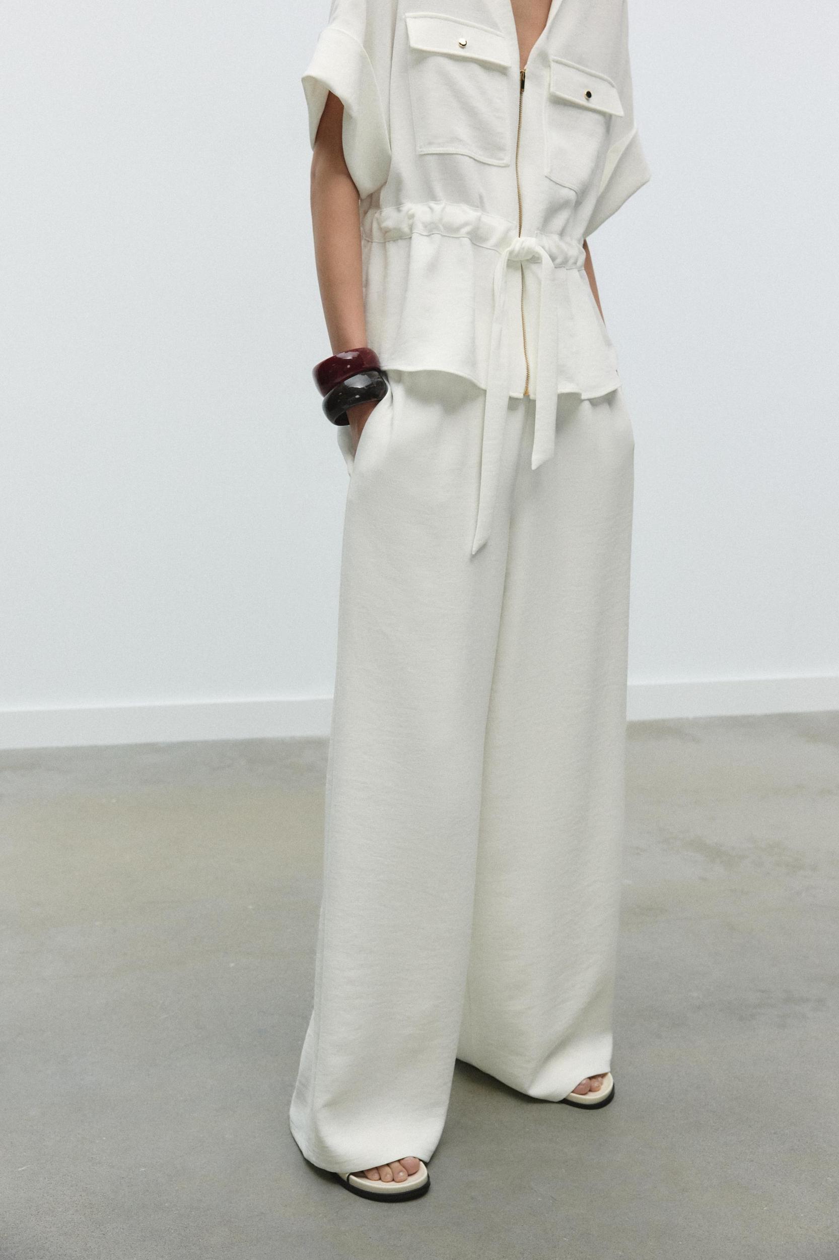 CREPE WIDE LEG PANTS Product Image