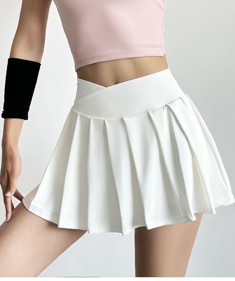 High Waist Sport Plain Pleated Skorts Product Image