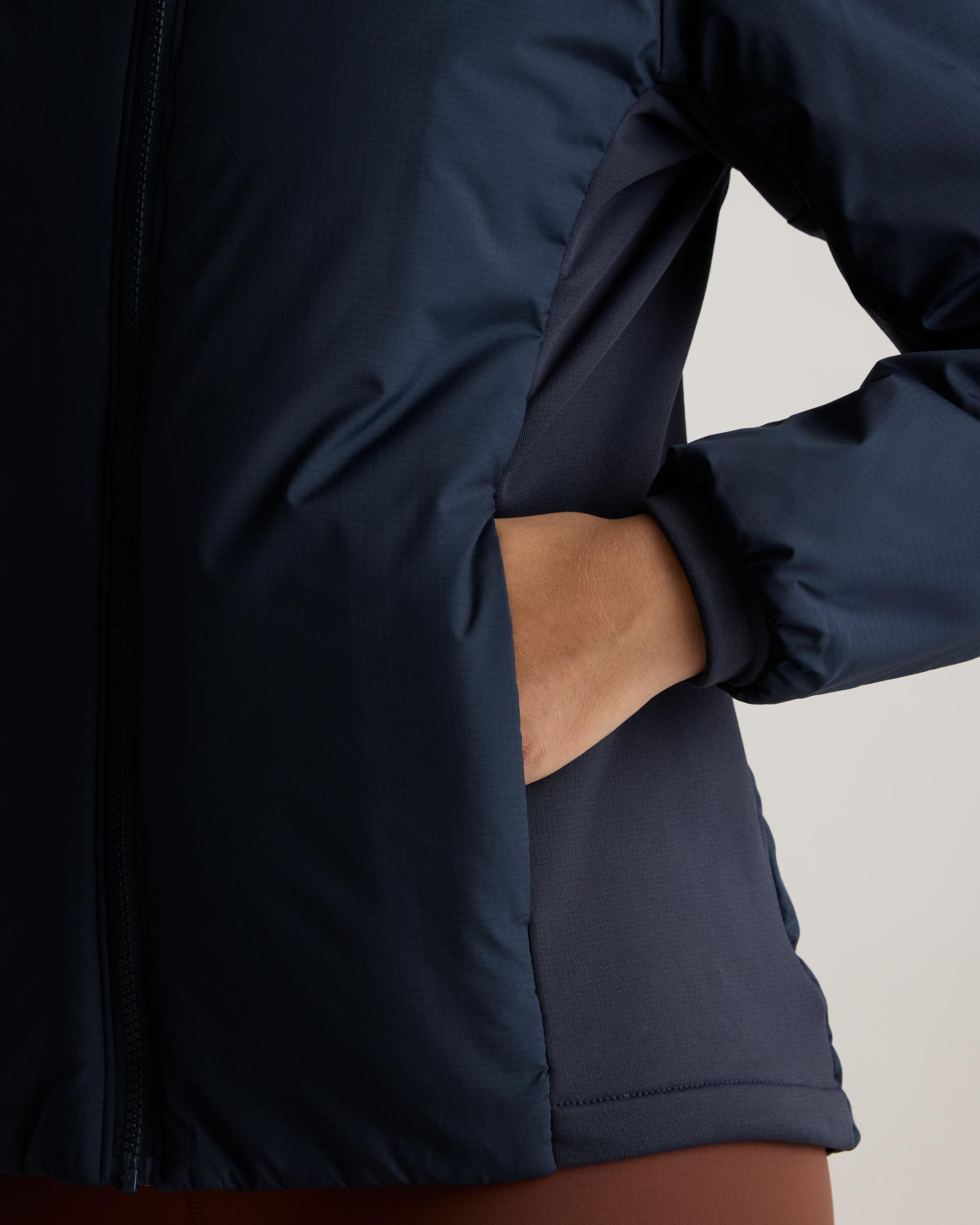 Quince | Women's Hybrid Insulated Lightweight Hooded Jacket Size XS, 100% Polyester Product Image