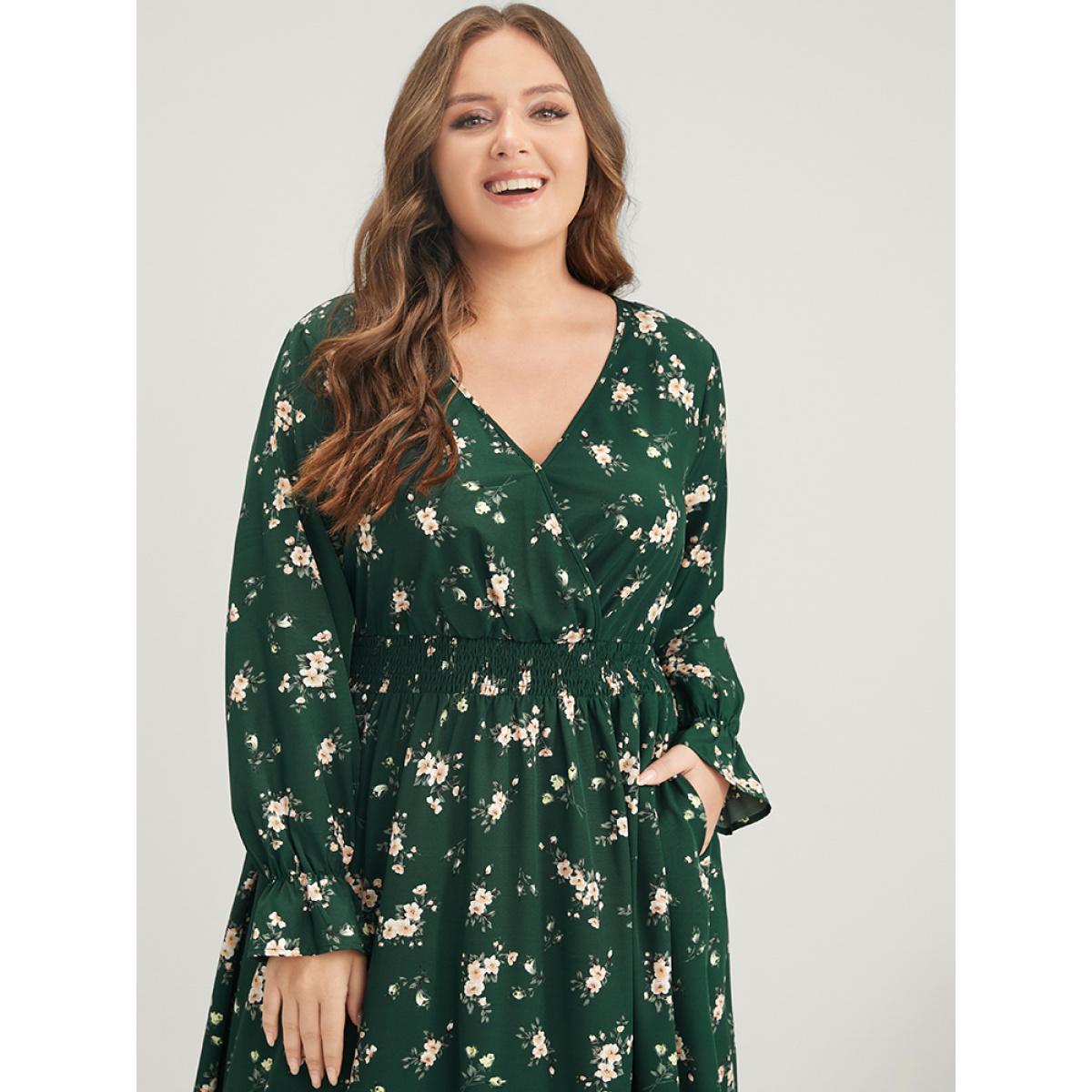 Plus Size Floral Lantern Sleeve Pocket Wrap Shirred Dress Without Hat DarkGreen Women Elegant Pocket V-neck Long Sleeve Curvy Midi Dress BloomChic 26/4X Product Image