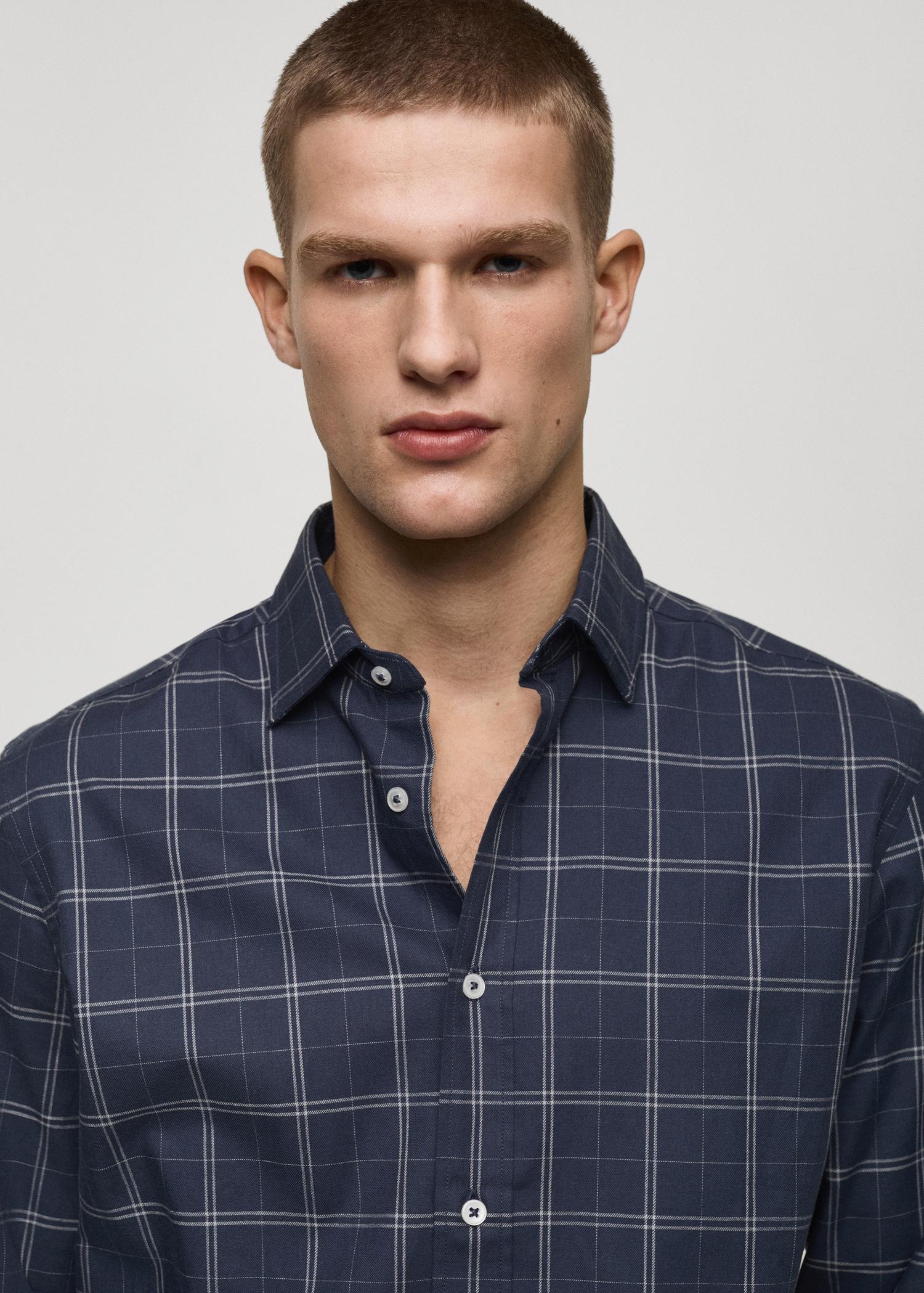 Regular fit check cotton shirt - Men | MANGO USA Product Image