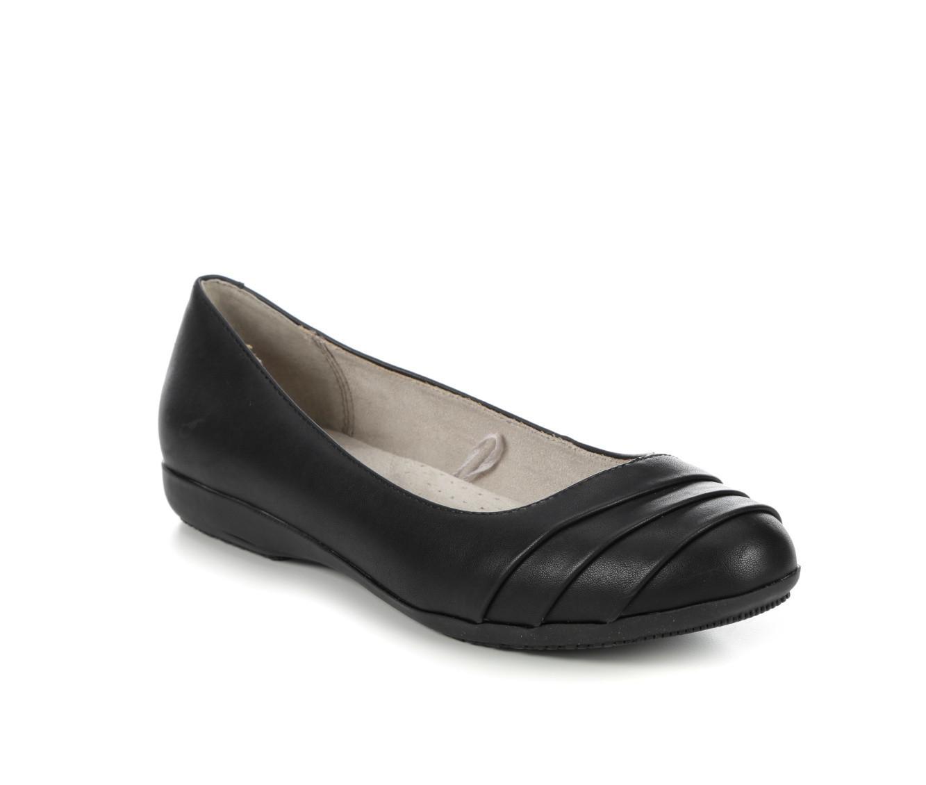 Women's Cliffs by White Mountain Clara Flats Product Image