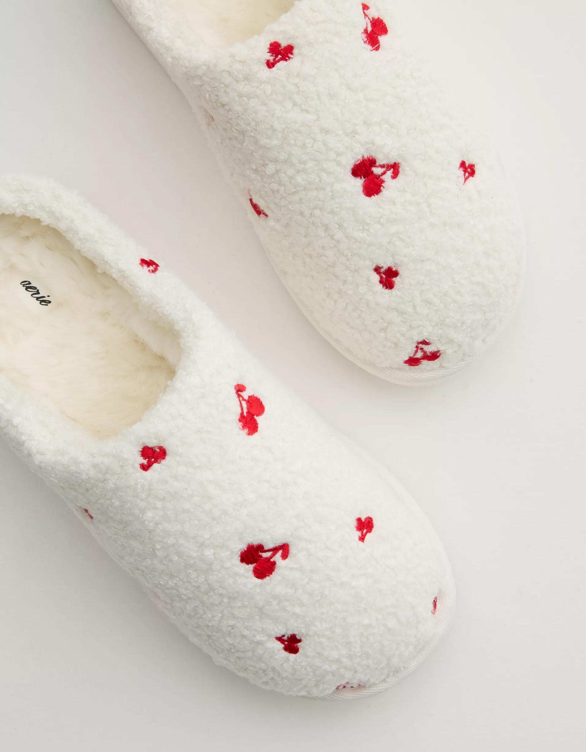 Aerie Sherpa Scuff Slippers Product Image