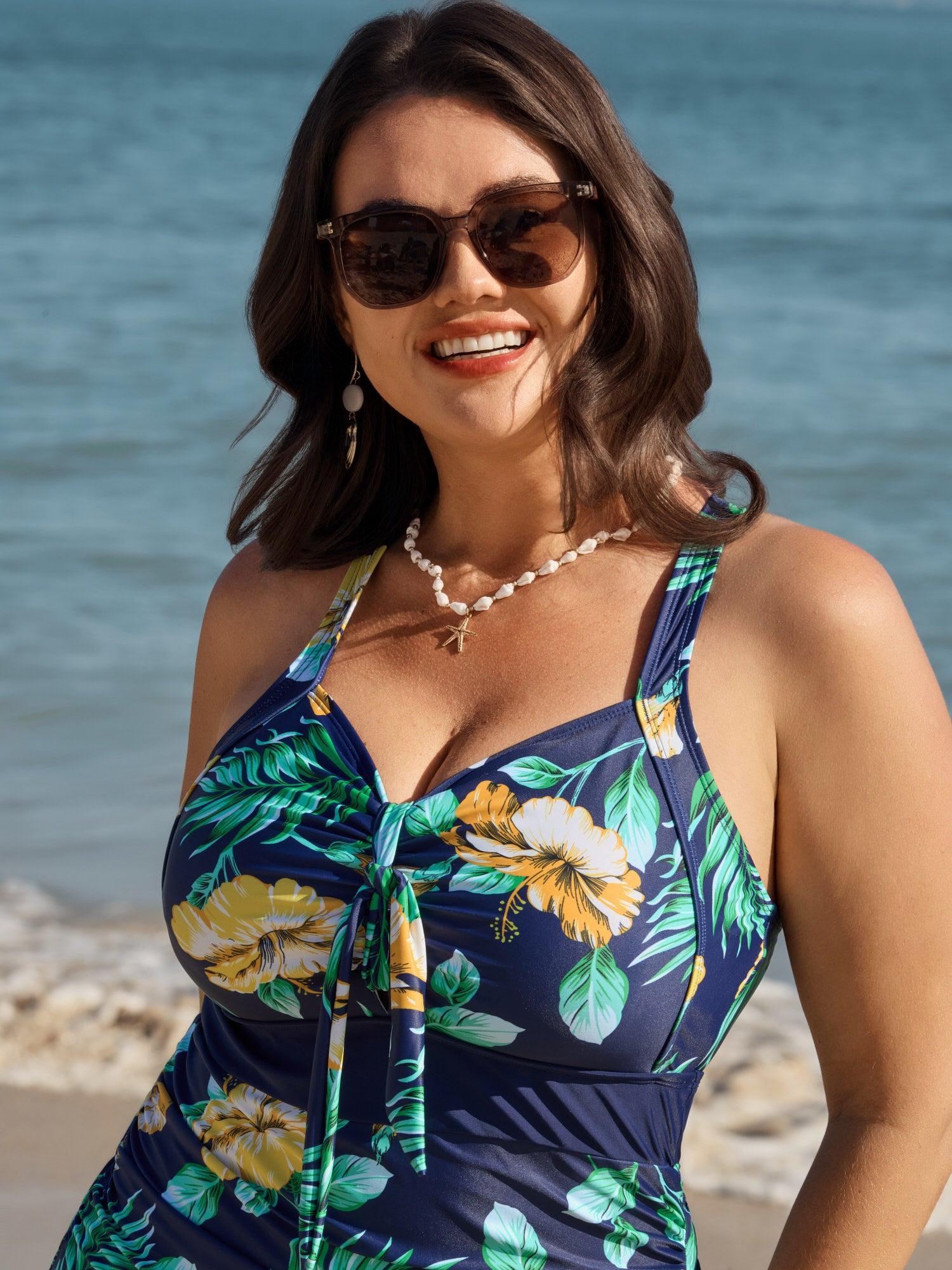 Tropical Print One Piece Swimsuit Sarong Set Female Product Image