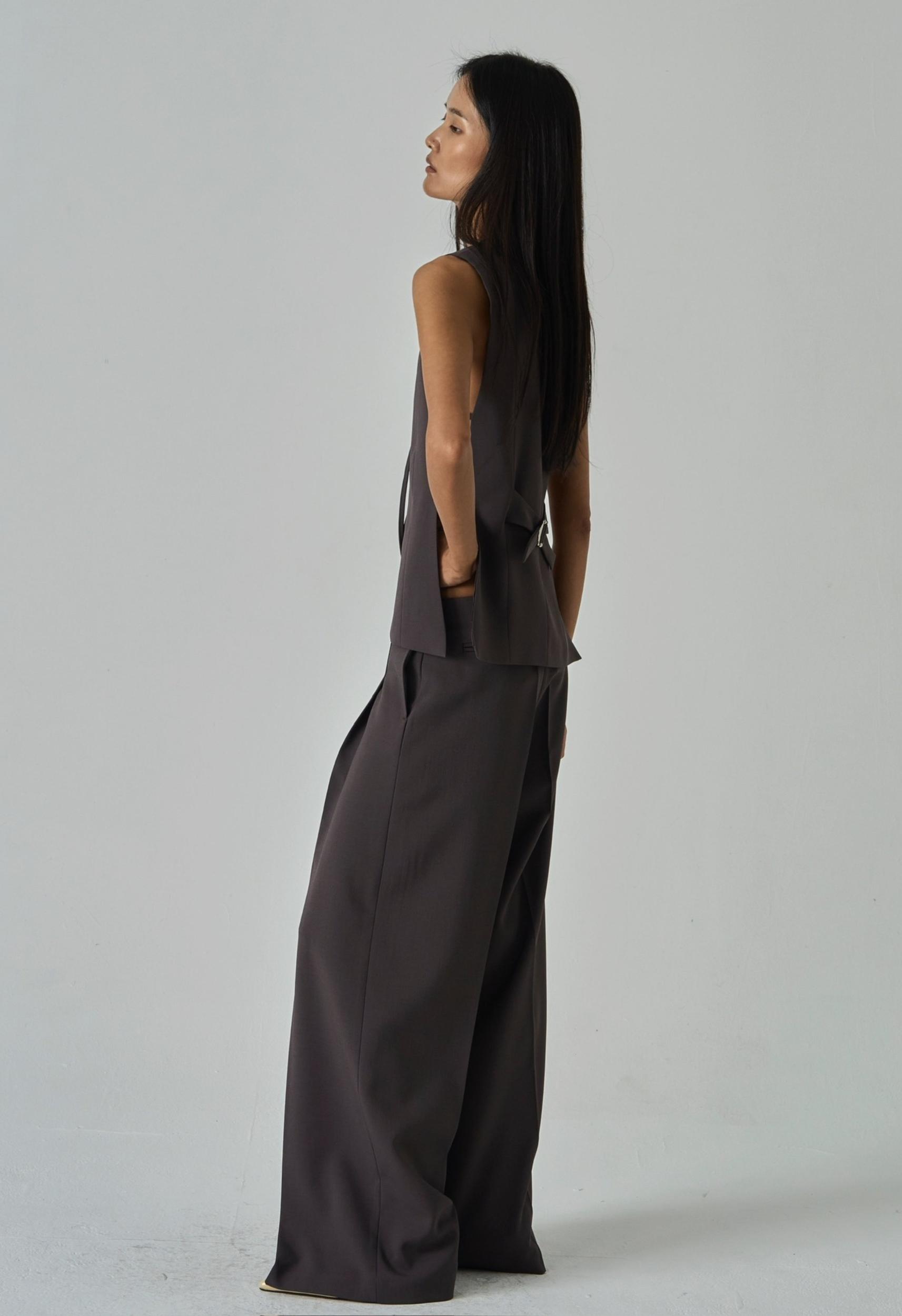 Veronica Trouser in Brown Product Image