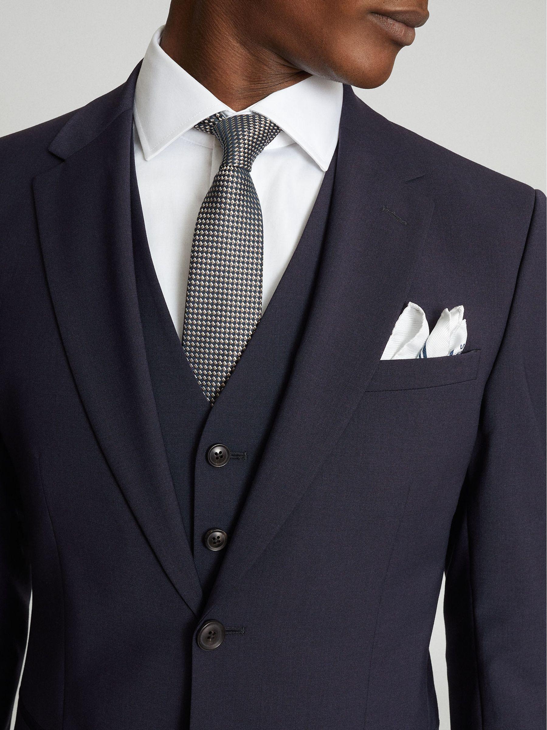 Modern Fit Travel Blazer in Navy Product Image