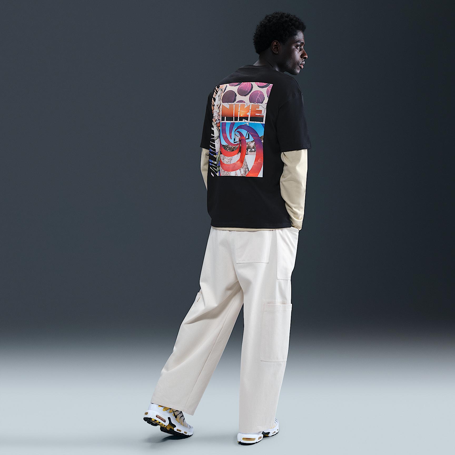 Mens Nike Sportswear Max90 T-Shirt | HQ9268-010 Product Image