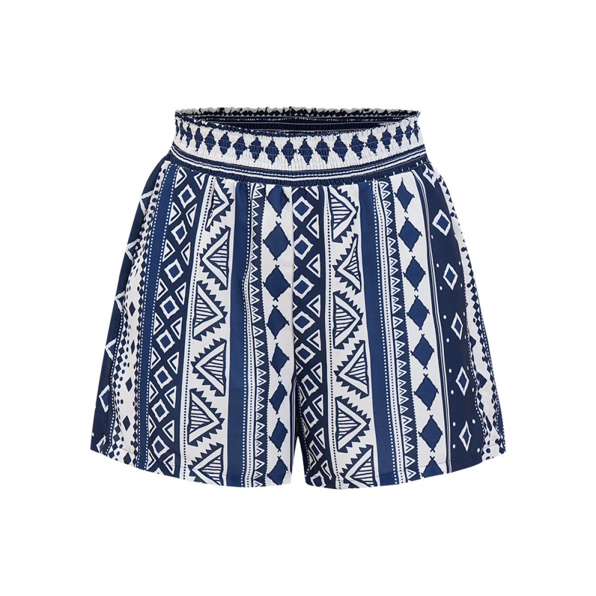 Plus Size Bandana Shirred Waist Pocket Shorts Women Blue Vacation Pocket Dailywear Shorts BloomChic 28/5X Product Image