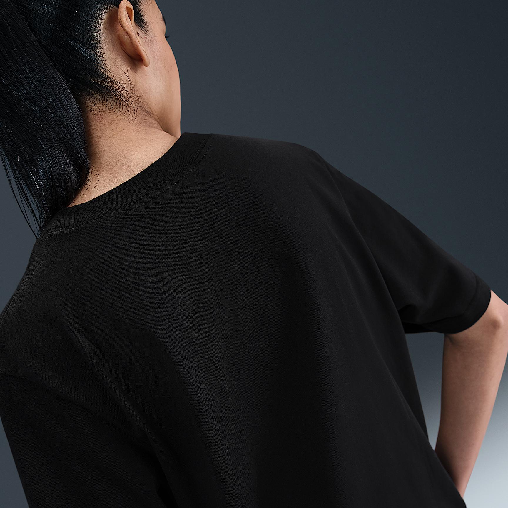 Womens Nike Sportswear Loose Short-Sleeve Graphic T-Shirt | IF1180-010 Product Image