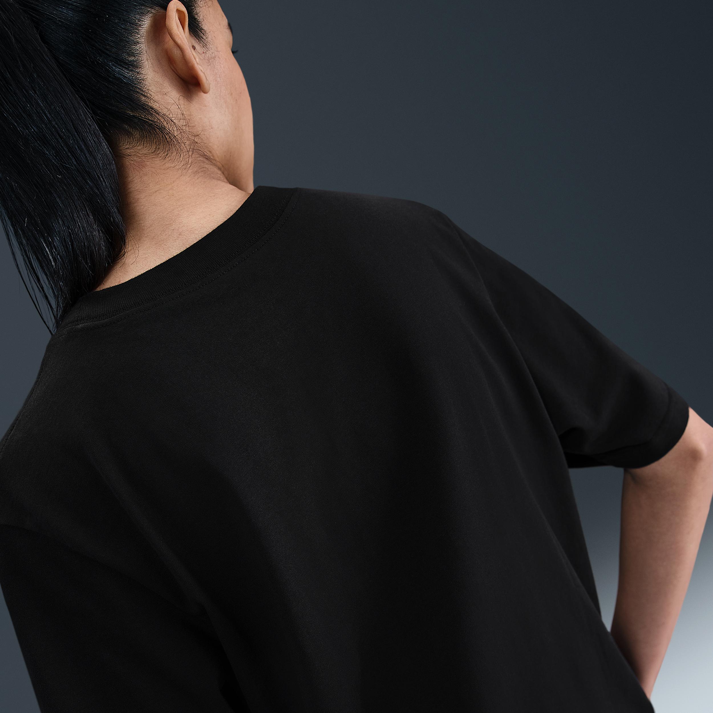 Womens Nike Sportswear Loose Short-Sleeve Graphic T-Shirt | IF1180-010 Product Image