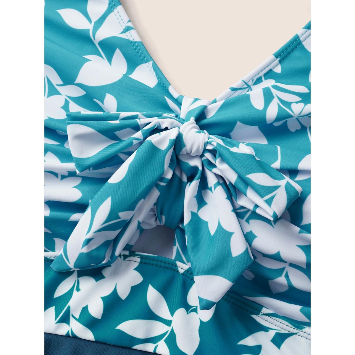 Plus Size Silhouette Floral Print Patchwork Gathered One Piece Swimsuit Women's Swimwear Cyan Beach Tie knot Curve Bathing Suits High stretch One Pieces BloomChic 12/L Product Image