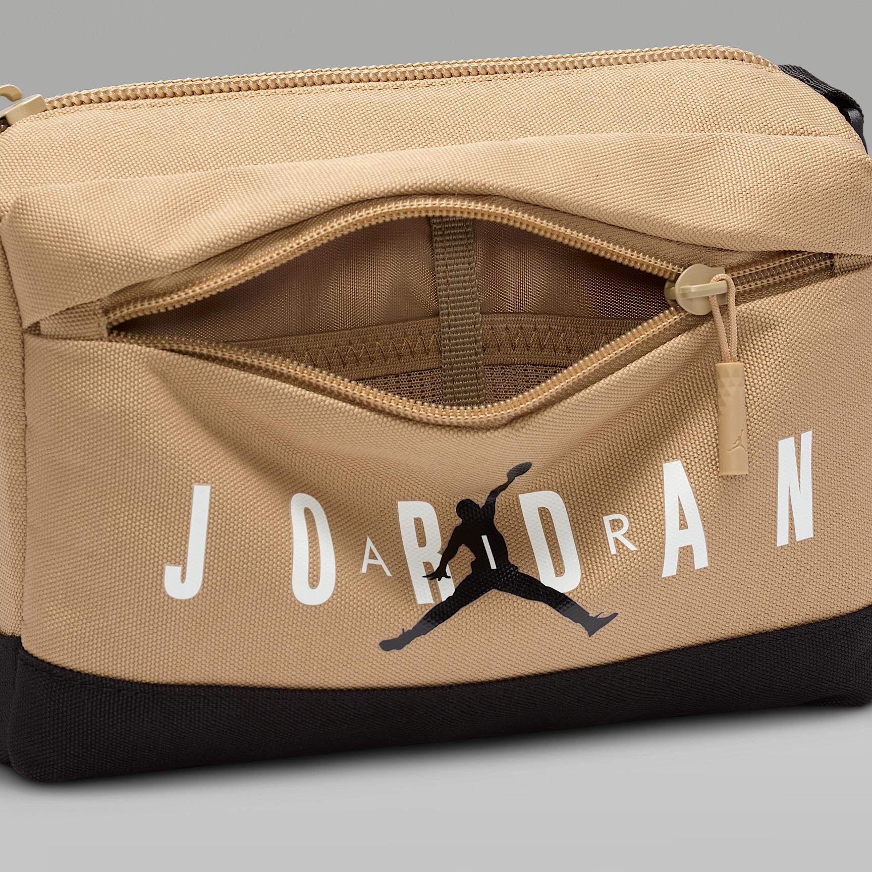 Jordan Crossbody Bag (3.3L) Product Image