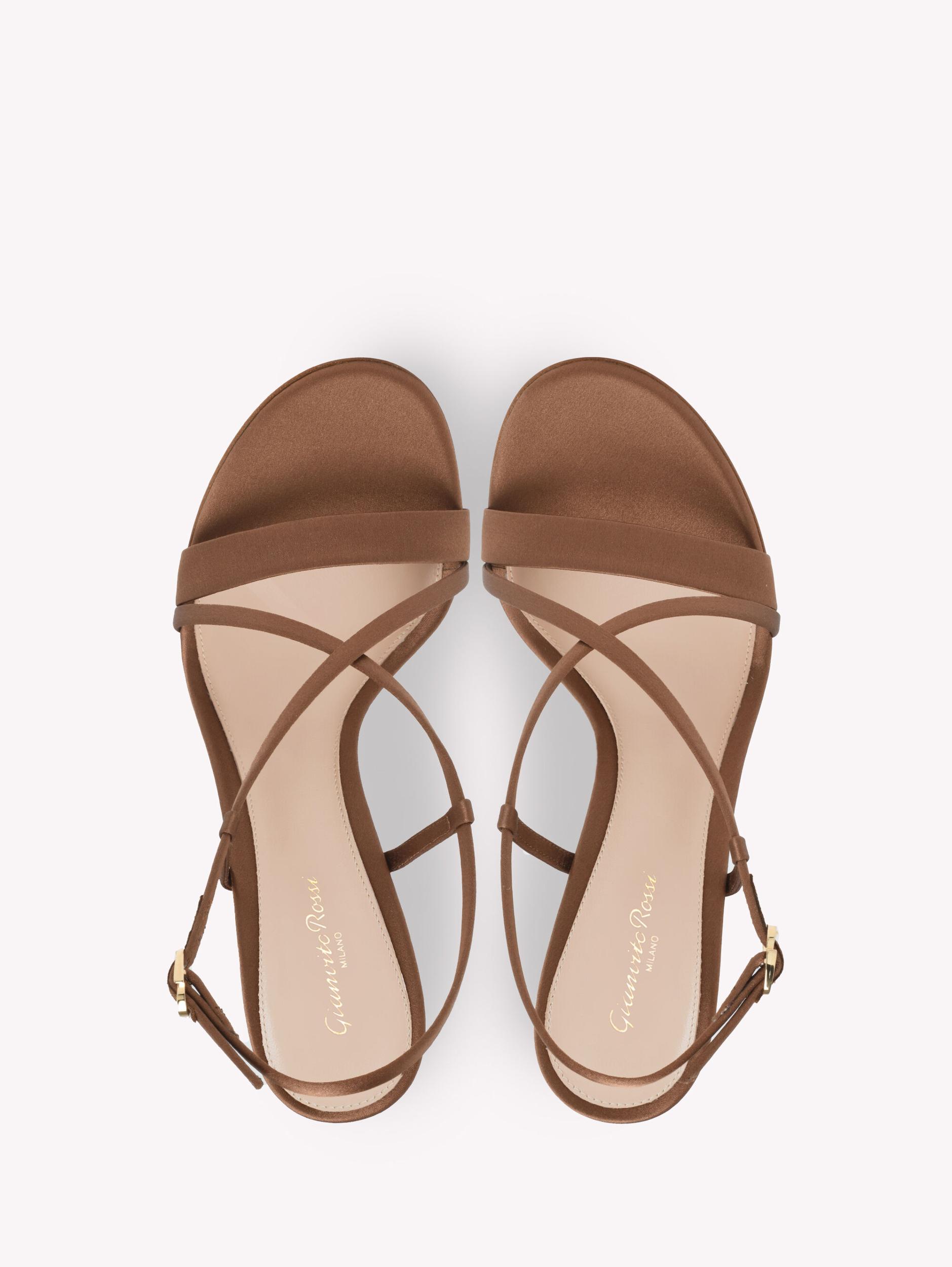 LARISSE Gianvito Rossi Product Image