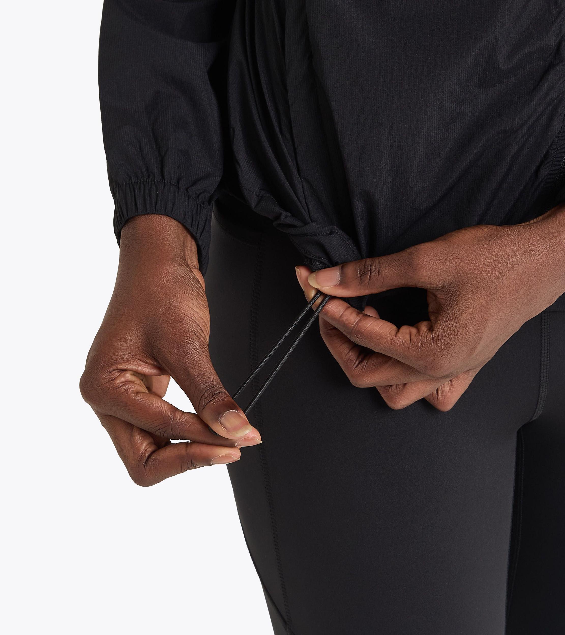 L. WINDBREAKER PACKABLE JACKET Product Image