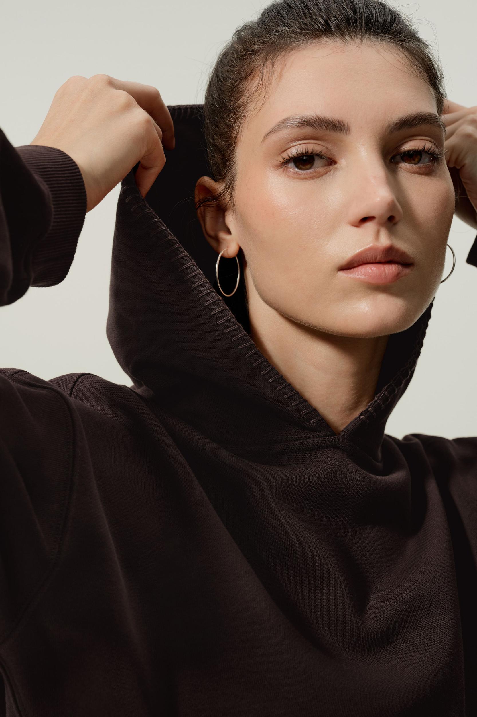 Seamflow Poise Pullover Product Image