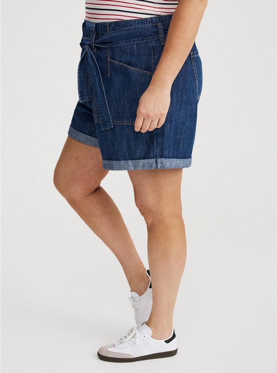 Baggy High-Rise Tie-Belt Short Product Image