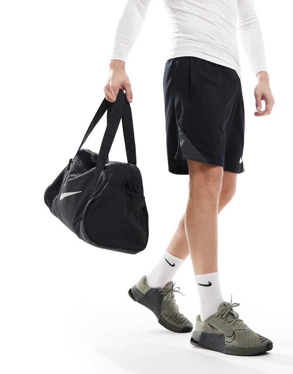 Nike Training Metcon 9 sneakers in gray and khaki Product Image