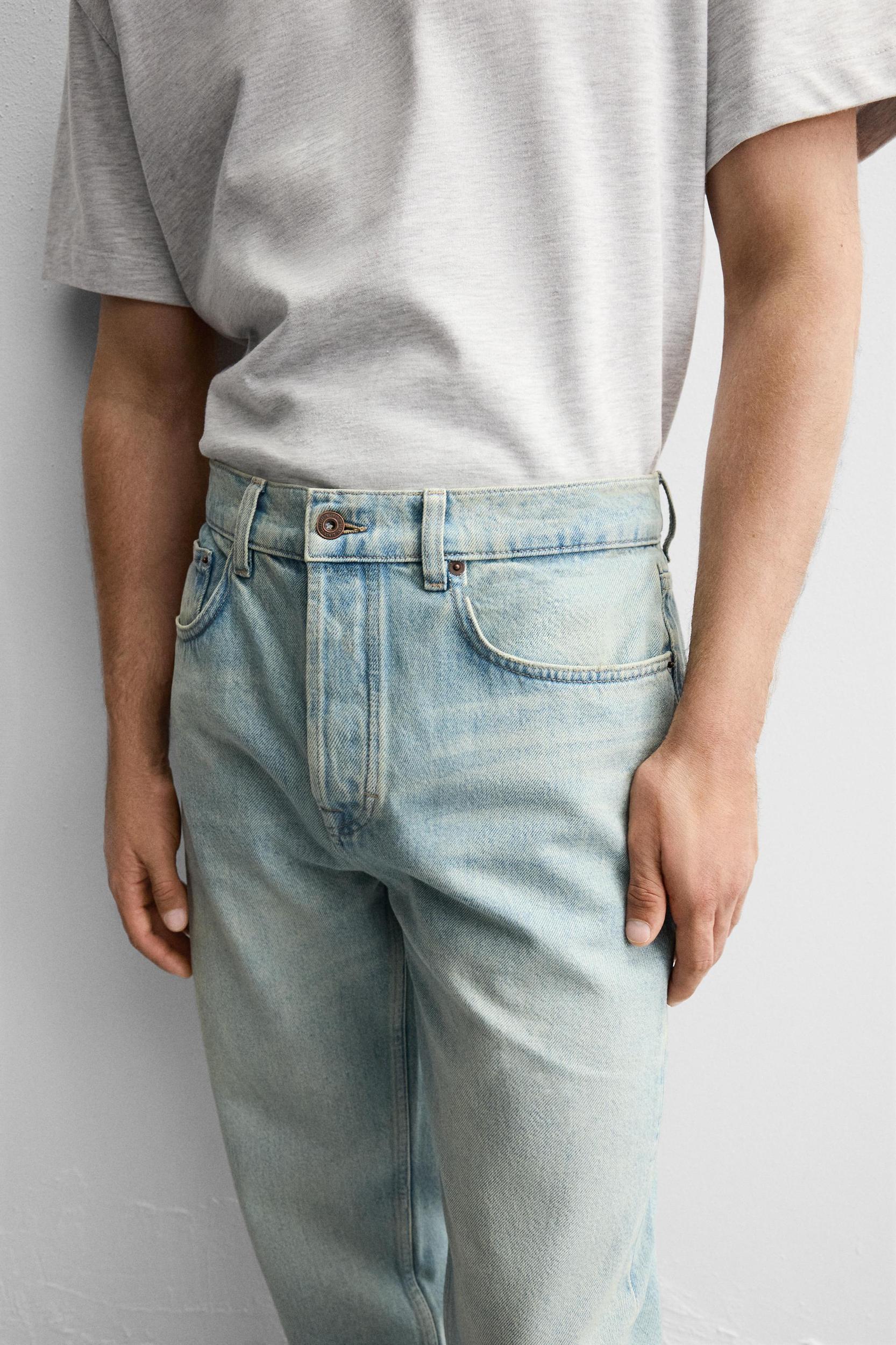 STRAIGHT FIT ANKLE JEANS Product Image