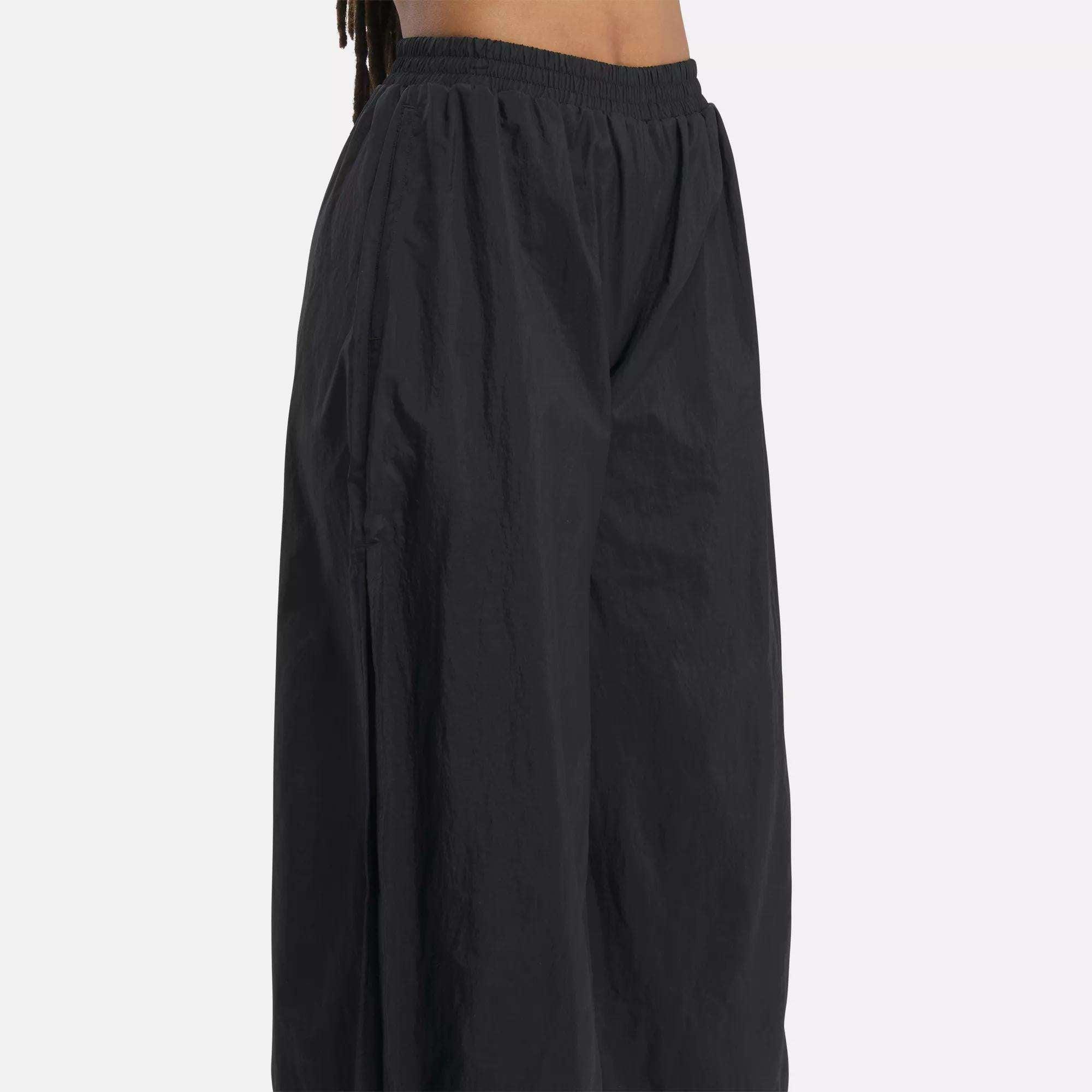 Women's Classics Volume Pants Female Product Image