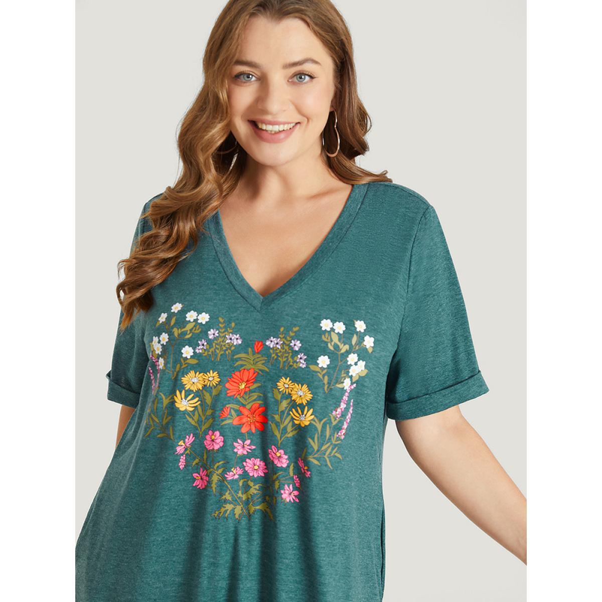Plus Size Floral Print Roll Sleeve Pocket V Neck Dress Emerald Women Casual Non V-neck Short sleeve Curvy Midi Dress BloomChic 26/4X Product Image