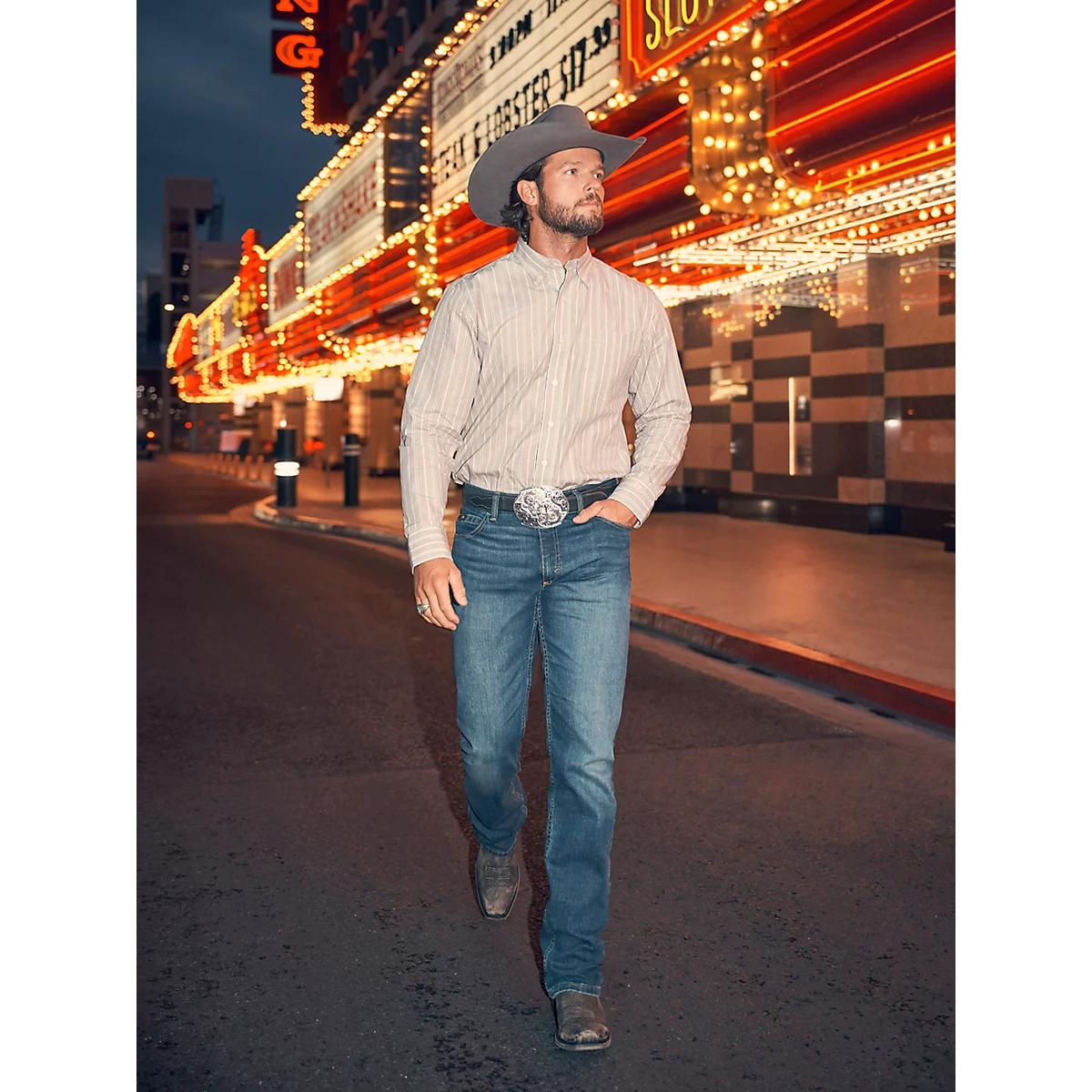 Men's Cody Johnson 20X® Advanced Comfort 02 Competition Regular Fit Jean in Moonlight Product Image