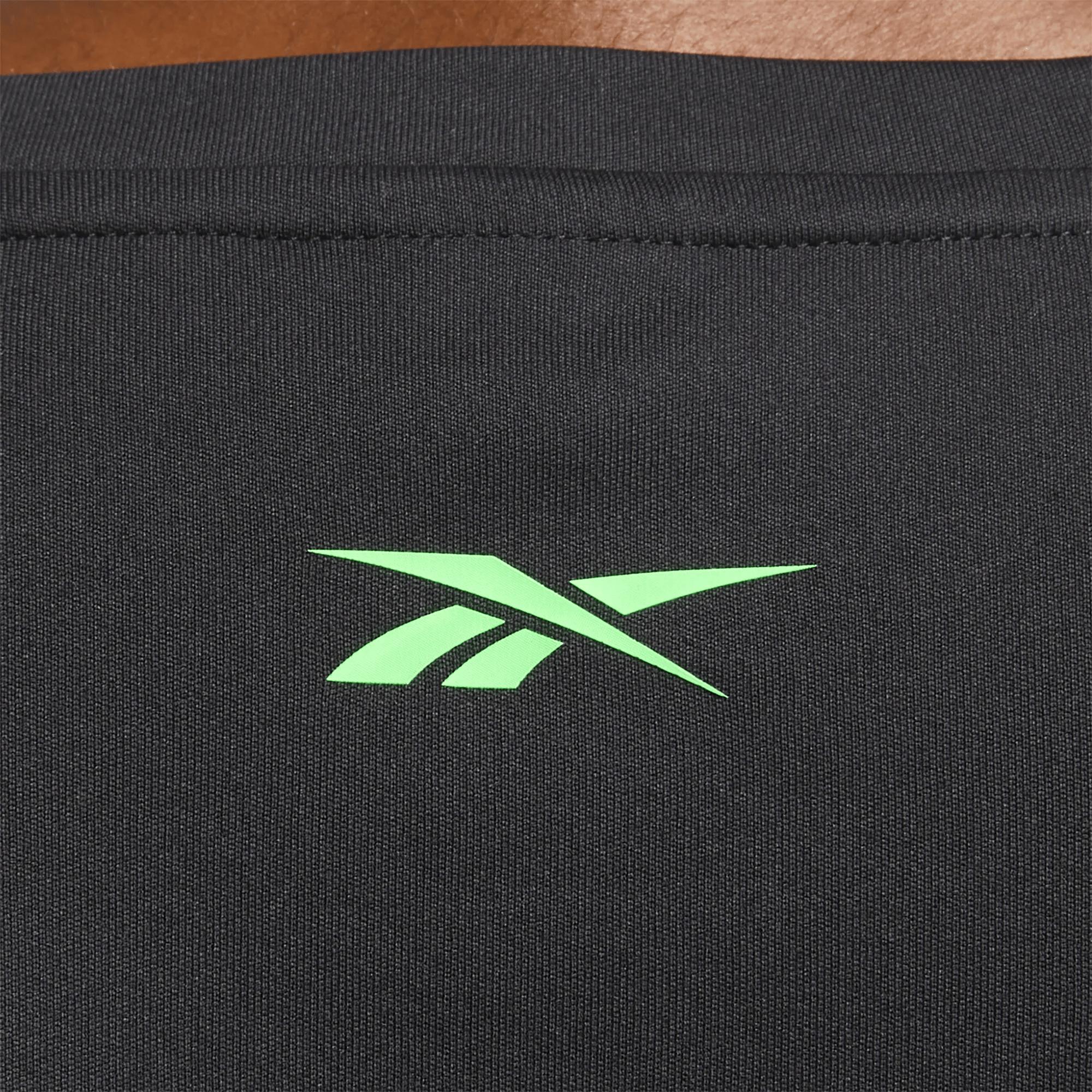 Men's No Matter the Distance Graphic T-Shirt Male Product Image