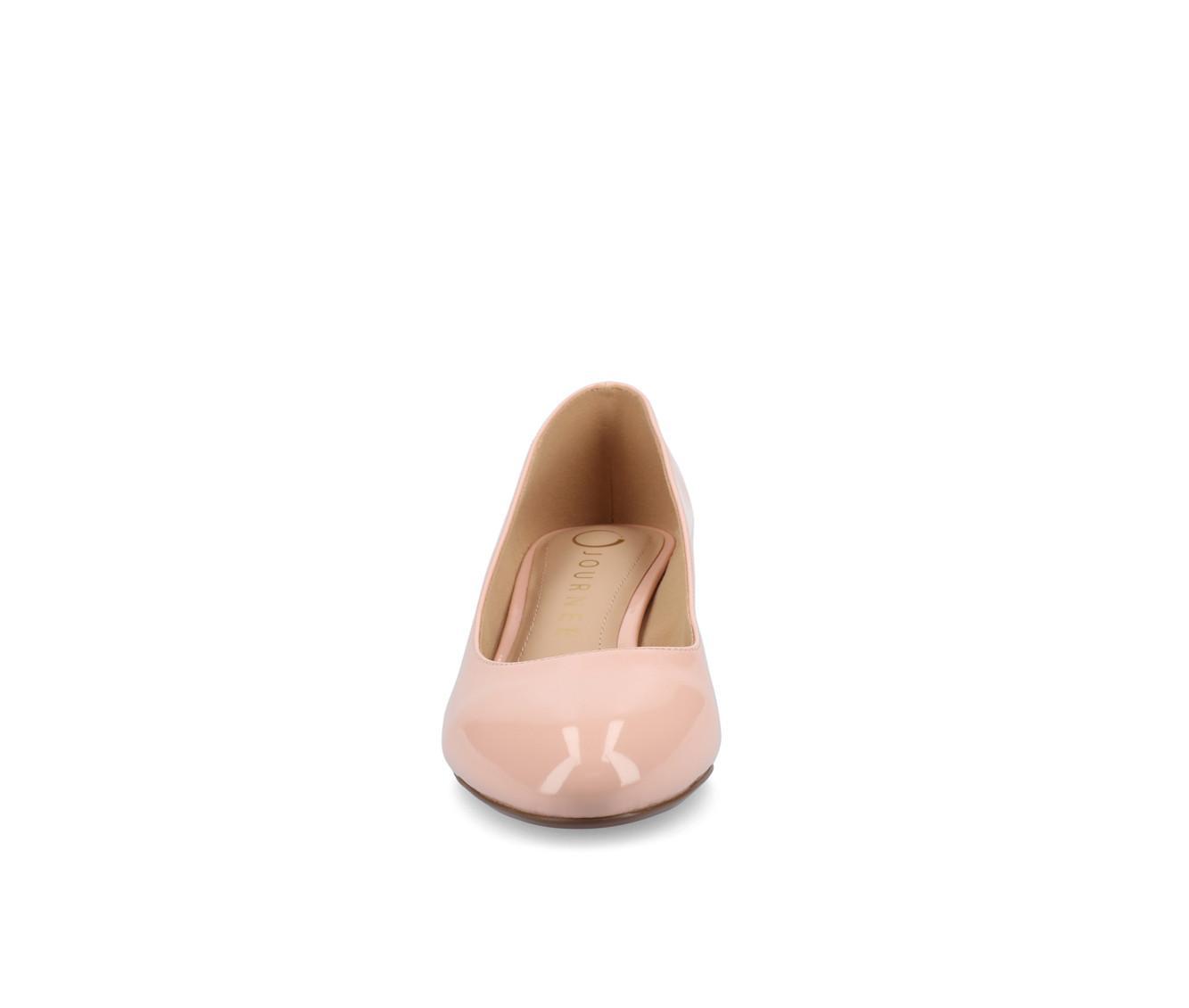 Women's Journee Collection SaarII Pumps Product Image