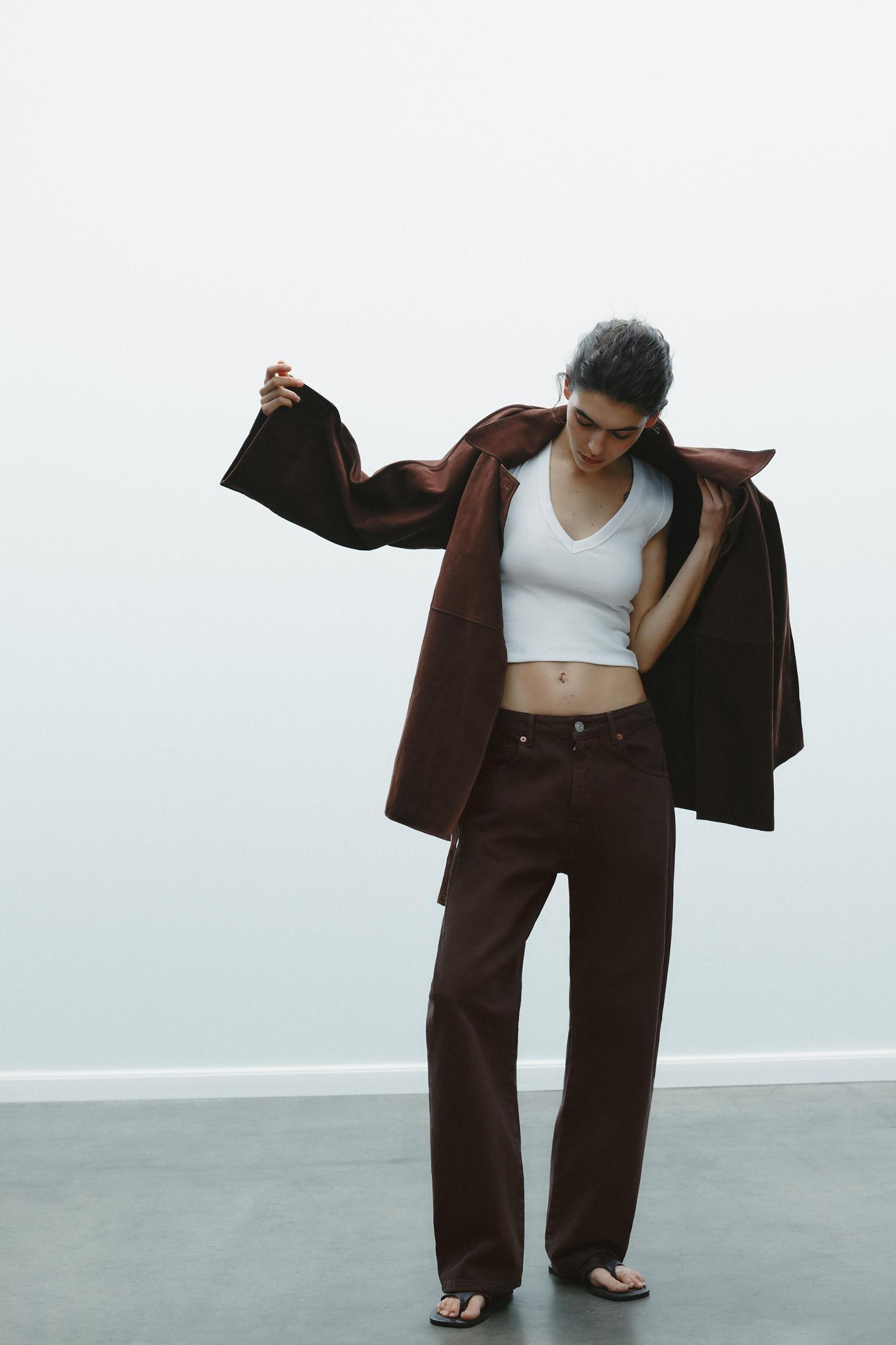 V-NECK TOP Product Image