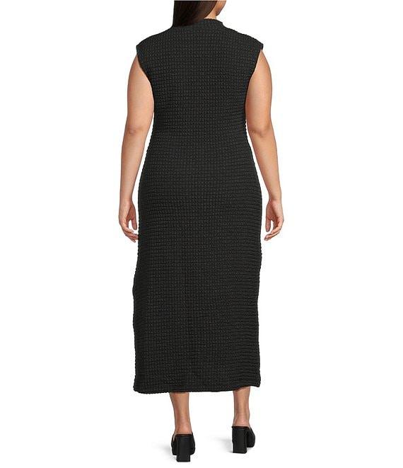 Sugarlips Plus Size True Clover Sleeveless Textured Knit Midi Dress Product Image