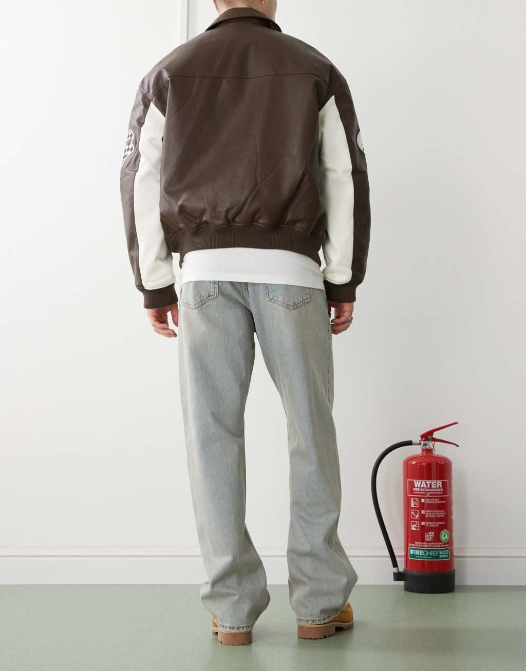 Dr Denim Omar wide relaxed fit straight leg jeans in canyon light vintage lightwash blue Product Image