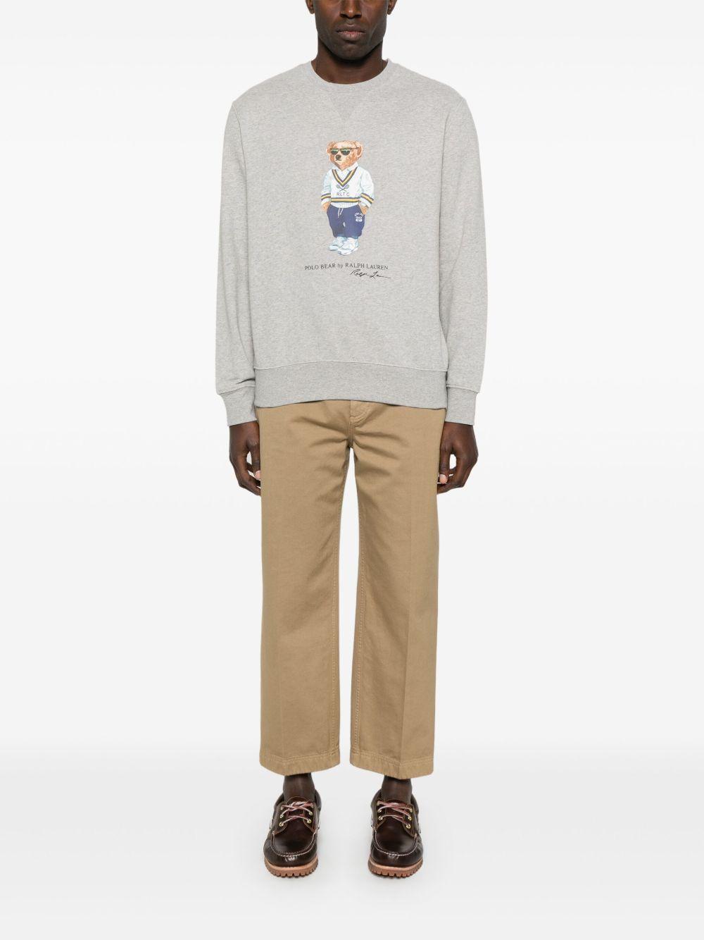 Bear sweatshirt Product Image