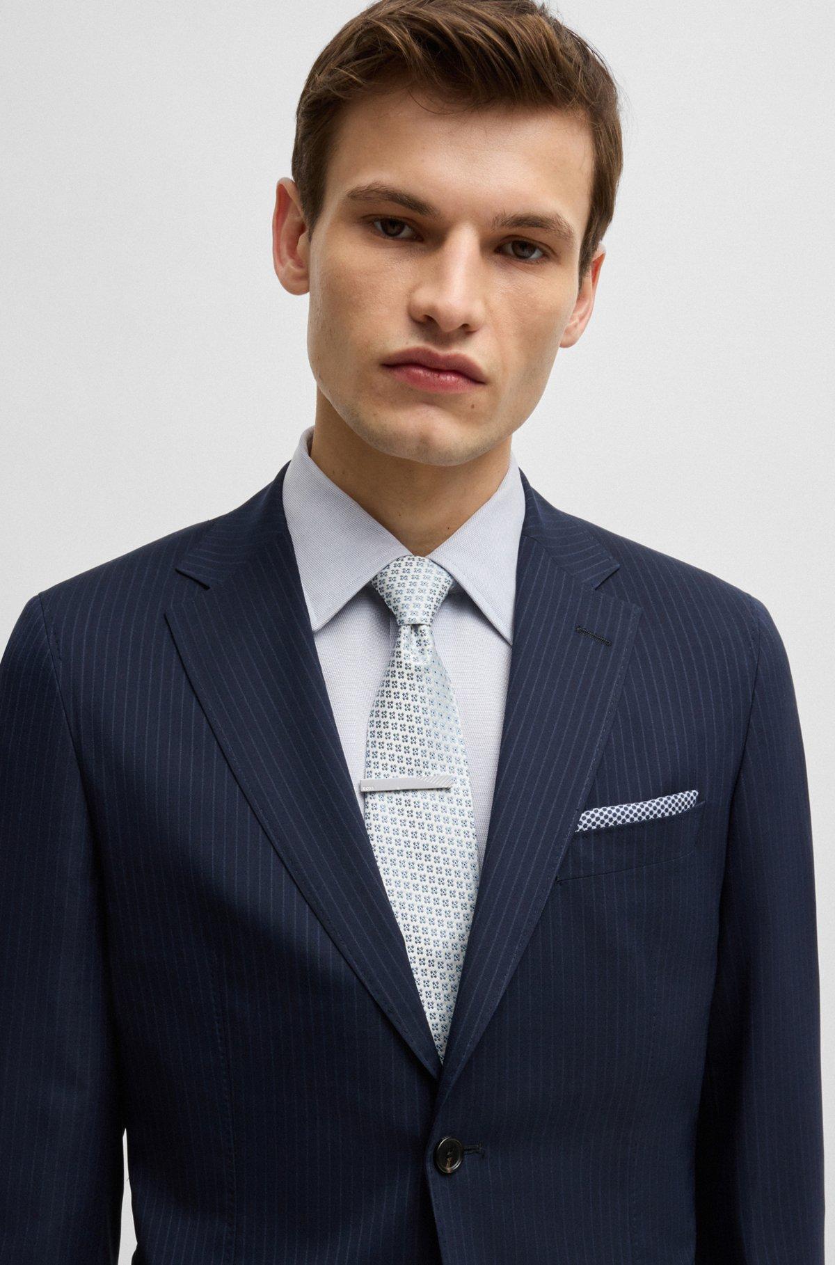 Jacquard-pattern tie in Italian-made silk Product Image