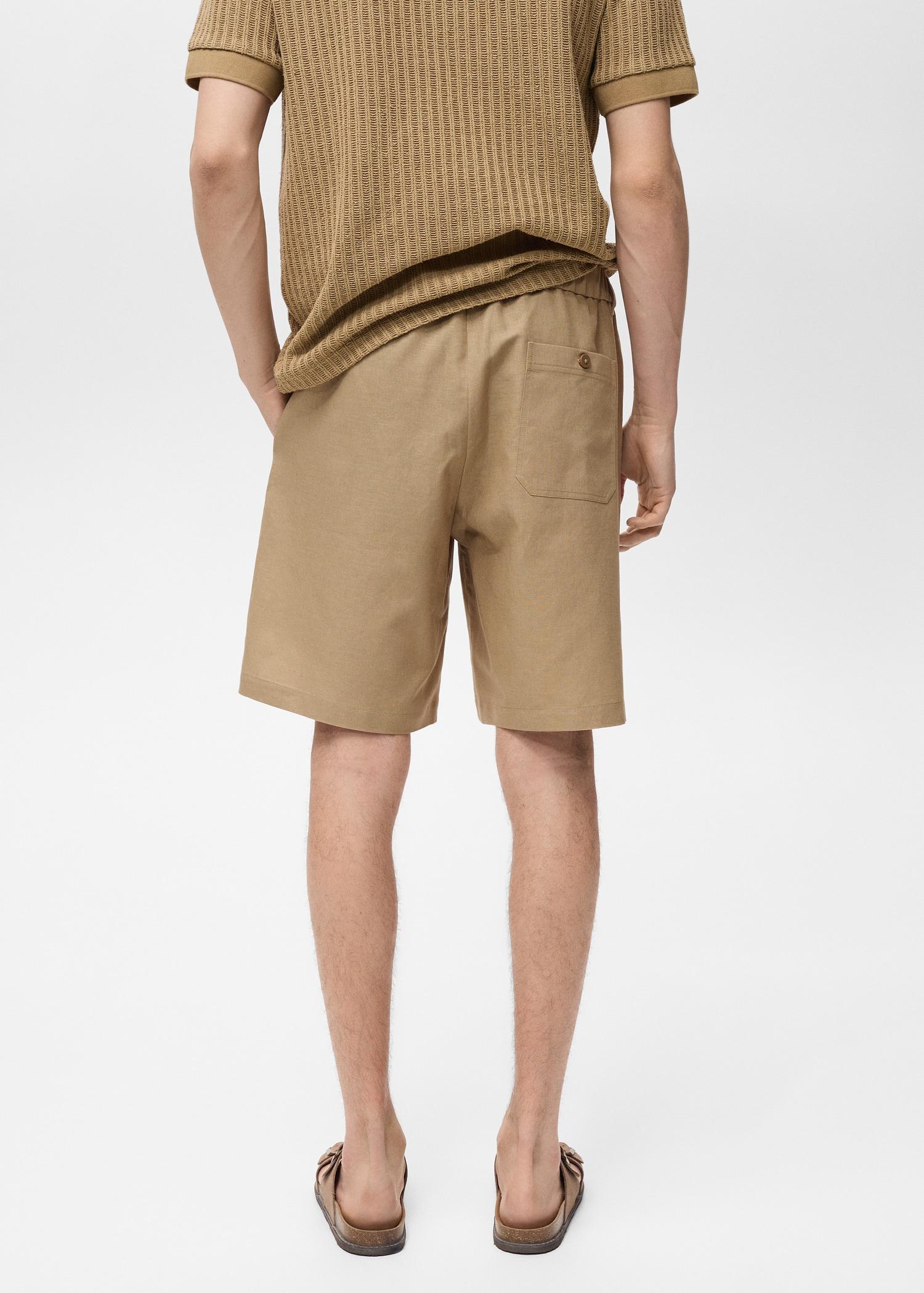 Cotton-linen blend bermuda shorts - Men | MANGO USA Product Image