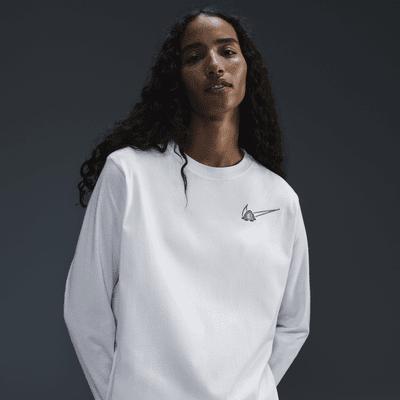 Nike Women's Long-Sleeve Graphic Basketball T-Shirt Product Image