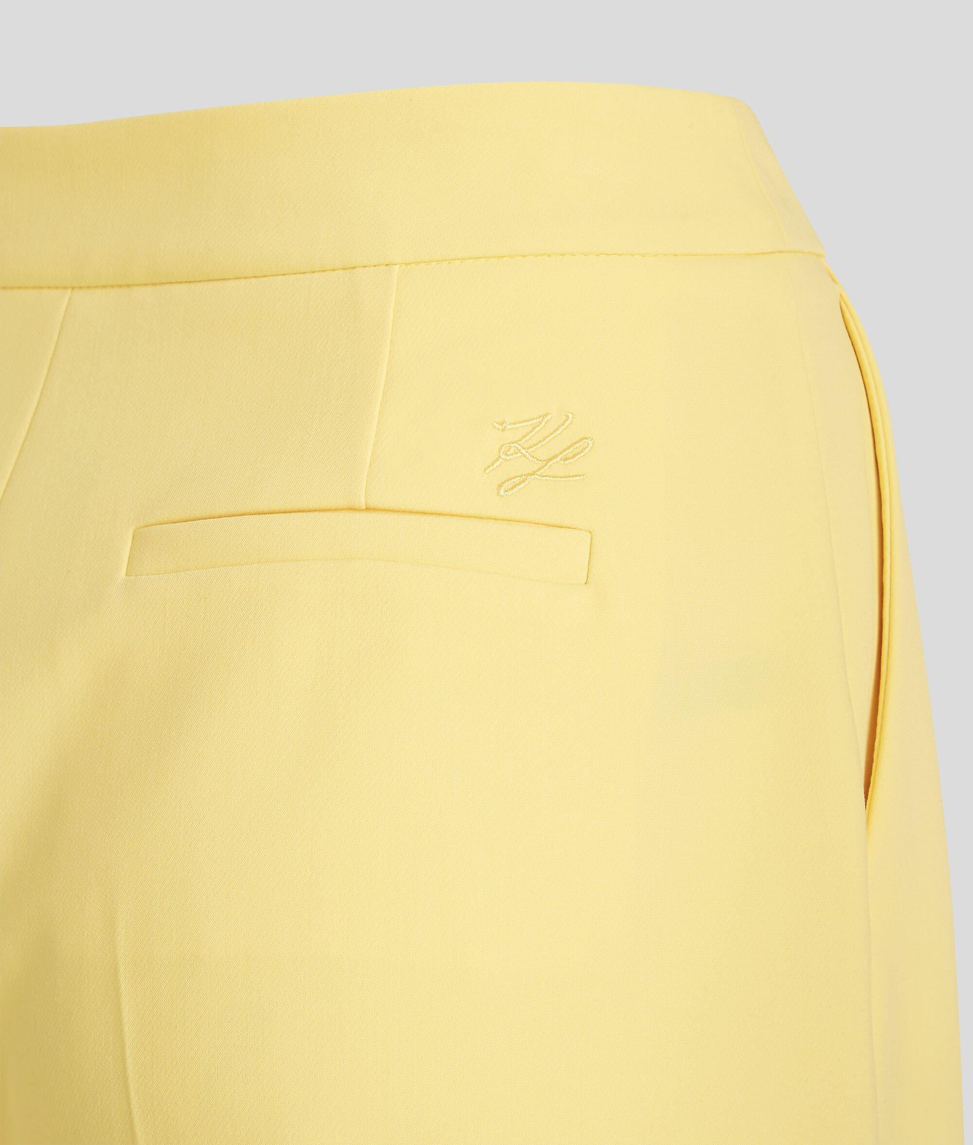 TAILORED WIDE-LEG PANTS Product Image