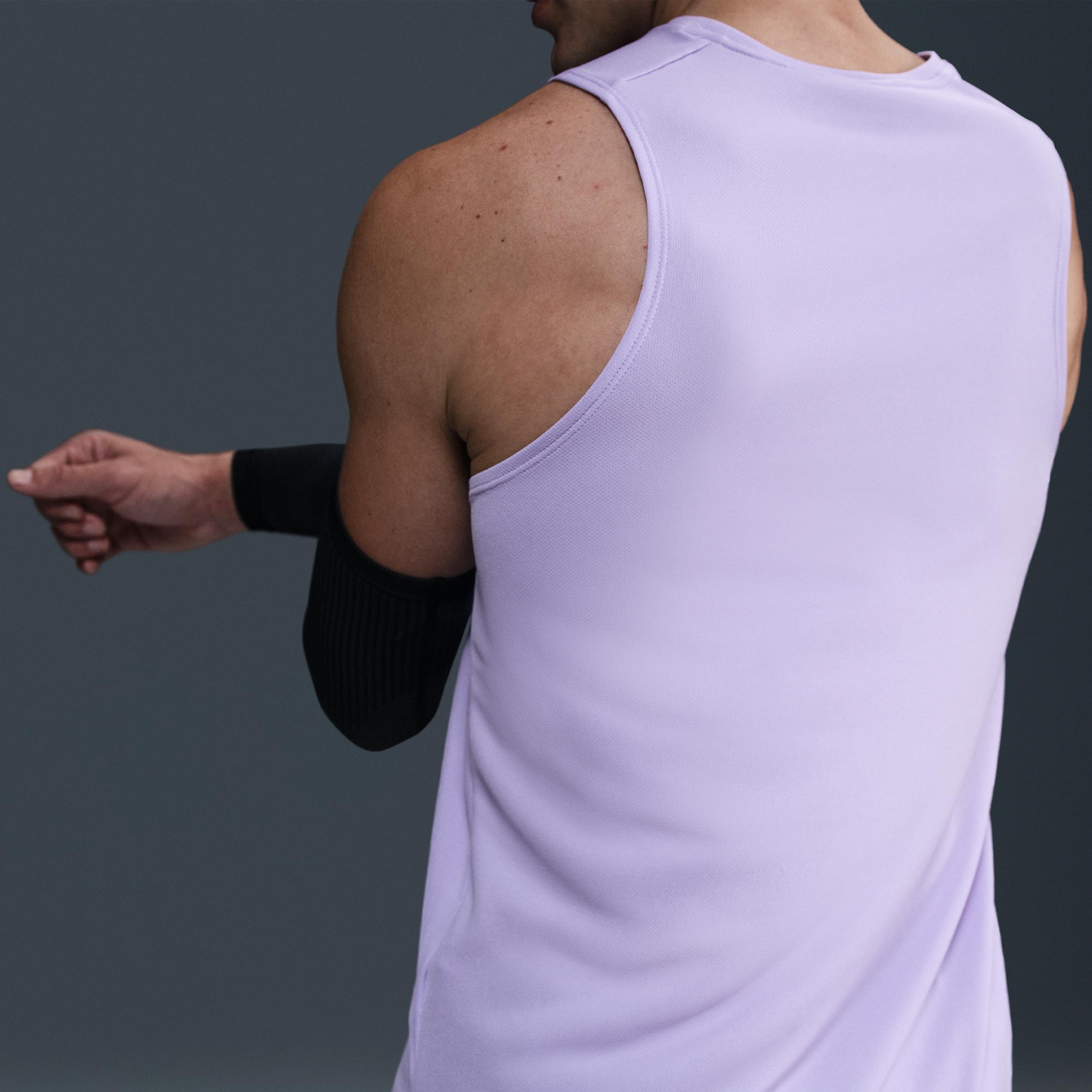 Nike Men's Miler Dri-FIT Running Tank Top Product Image